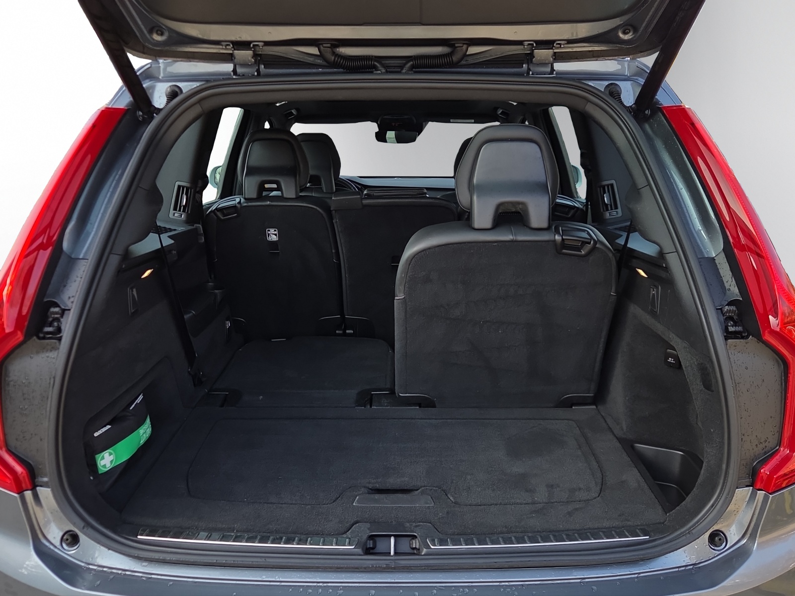 VOLVO XC90 T8 AWD R-Design Geartronic-image-14
