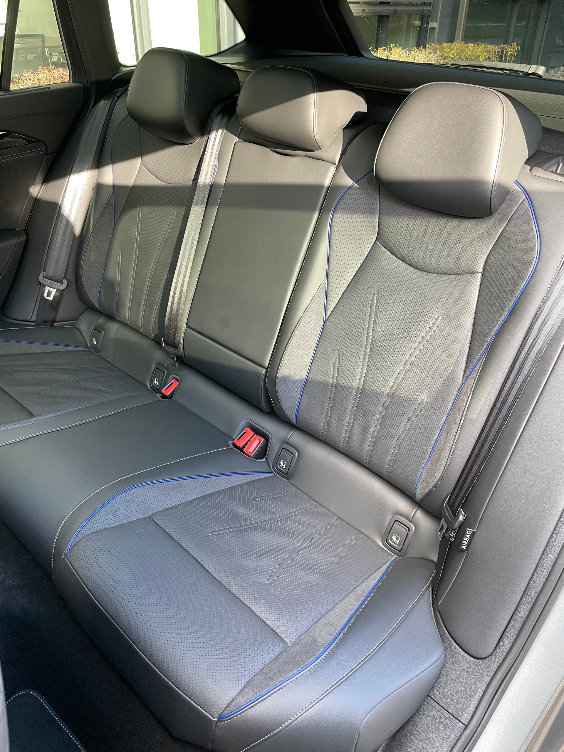 VW Passat Variant 1.5eTSI R-Line DSG-image-13