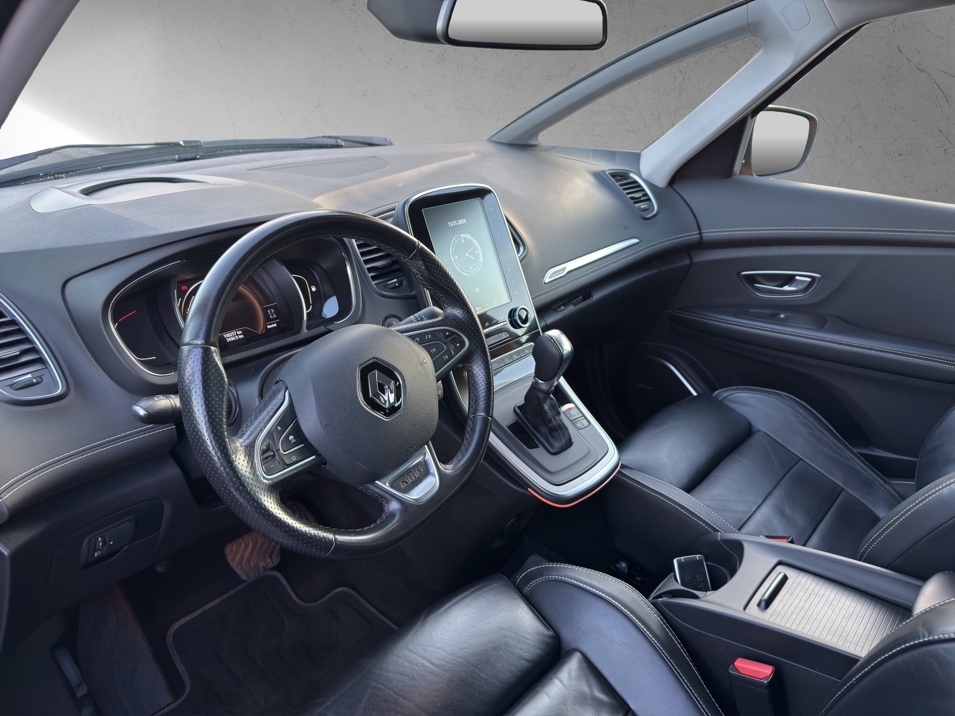 RENAULT Scénic 1.3 16V Turbo Initiale Paris EDC-image-5