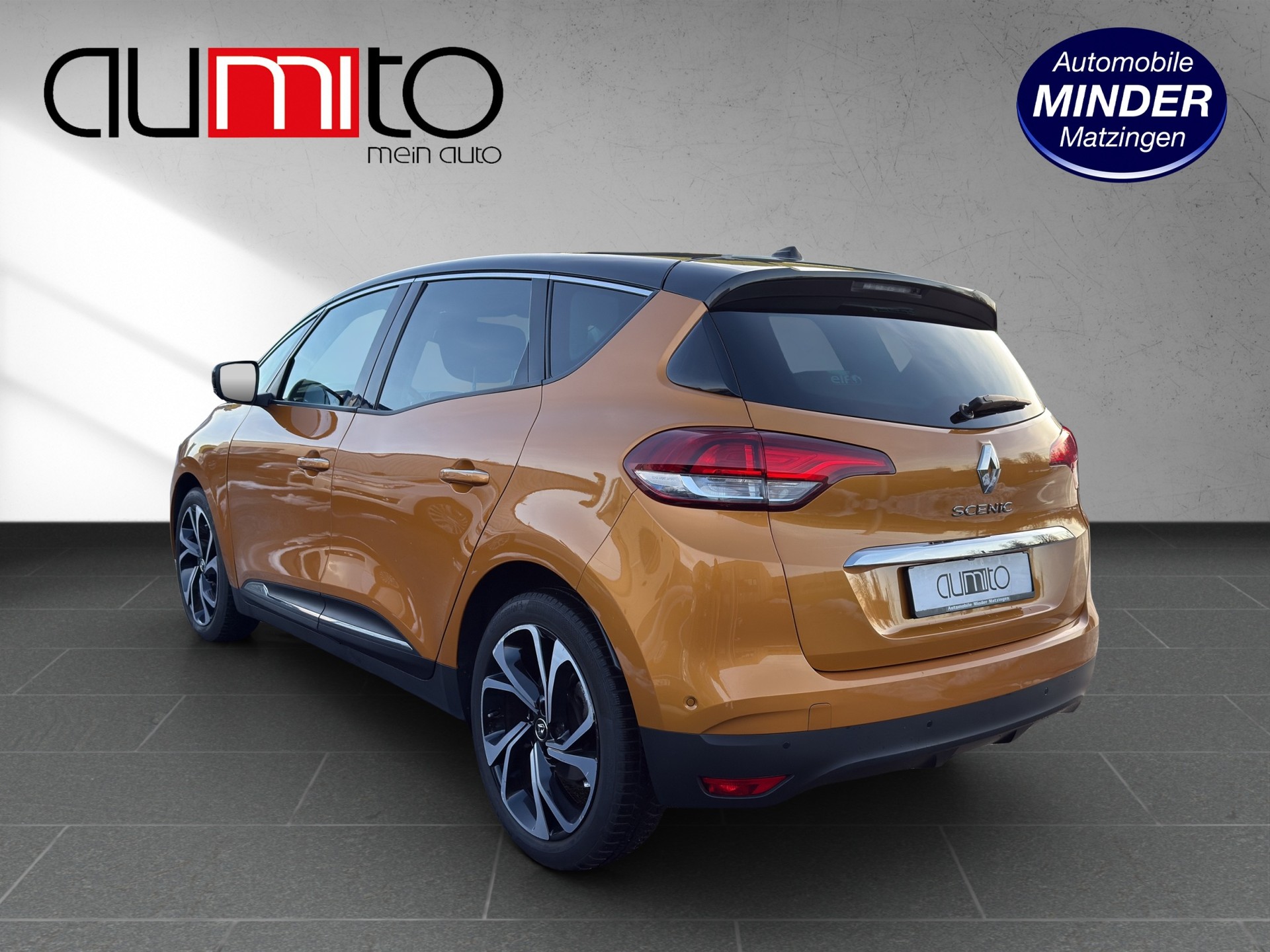 RENAULT Scénic 1.3 16V Turbo Initiale Paris EDC-image-4
