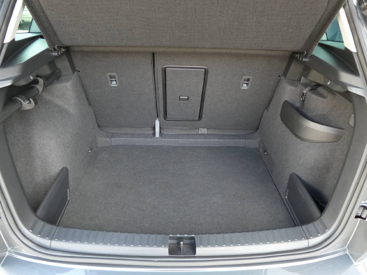 SKODA Karoq 1.5 TSI Style DSG-image-14
