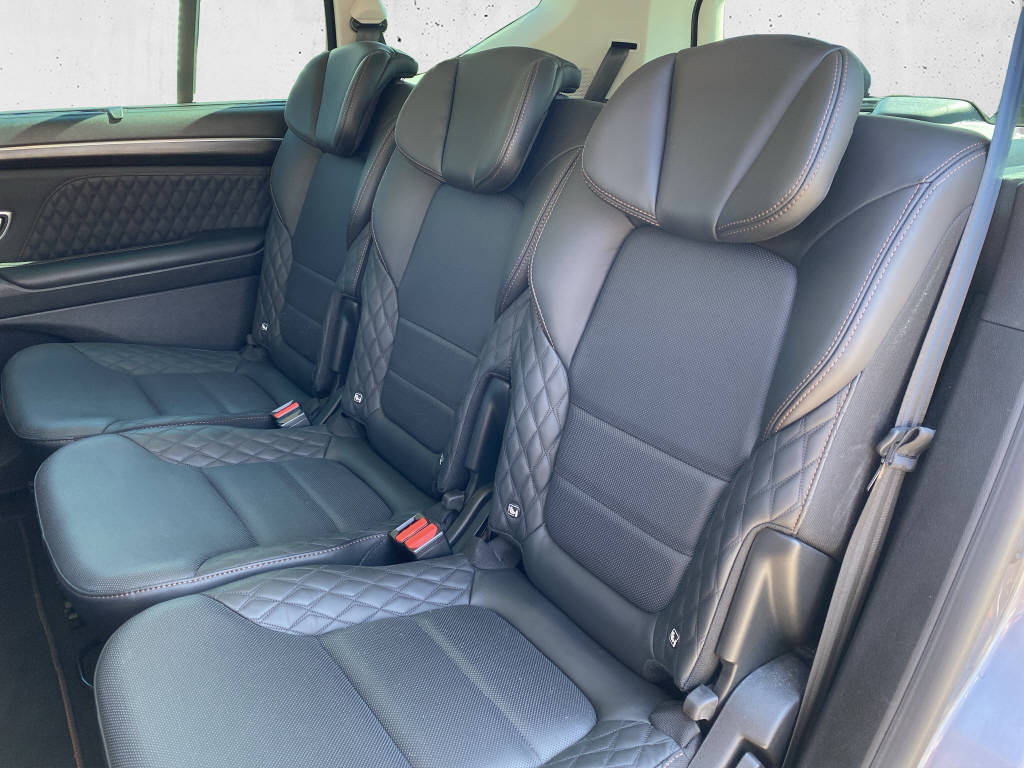 RENAULT Espace INITIALE 2.0 Blue dCi 200 EDC-image-11