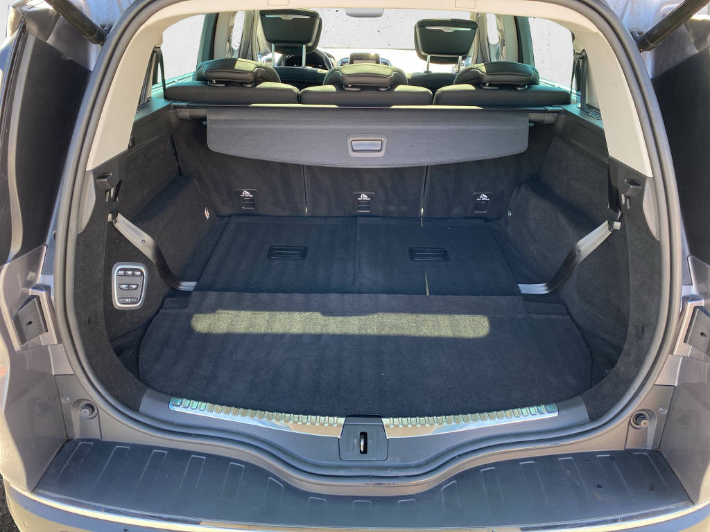 RENAULT Espace INITIALE 2.0 Blue dCi 200 EDC-image-14