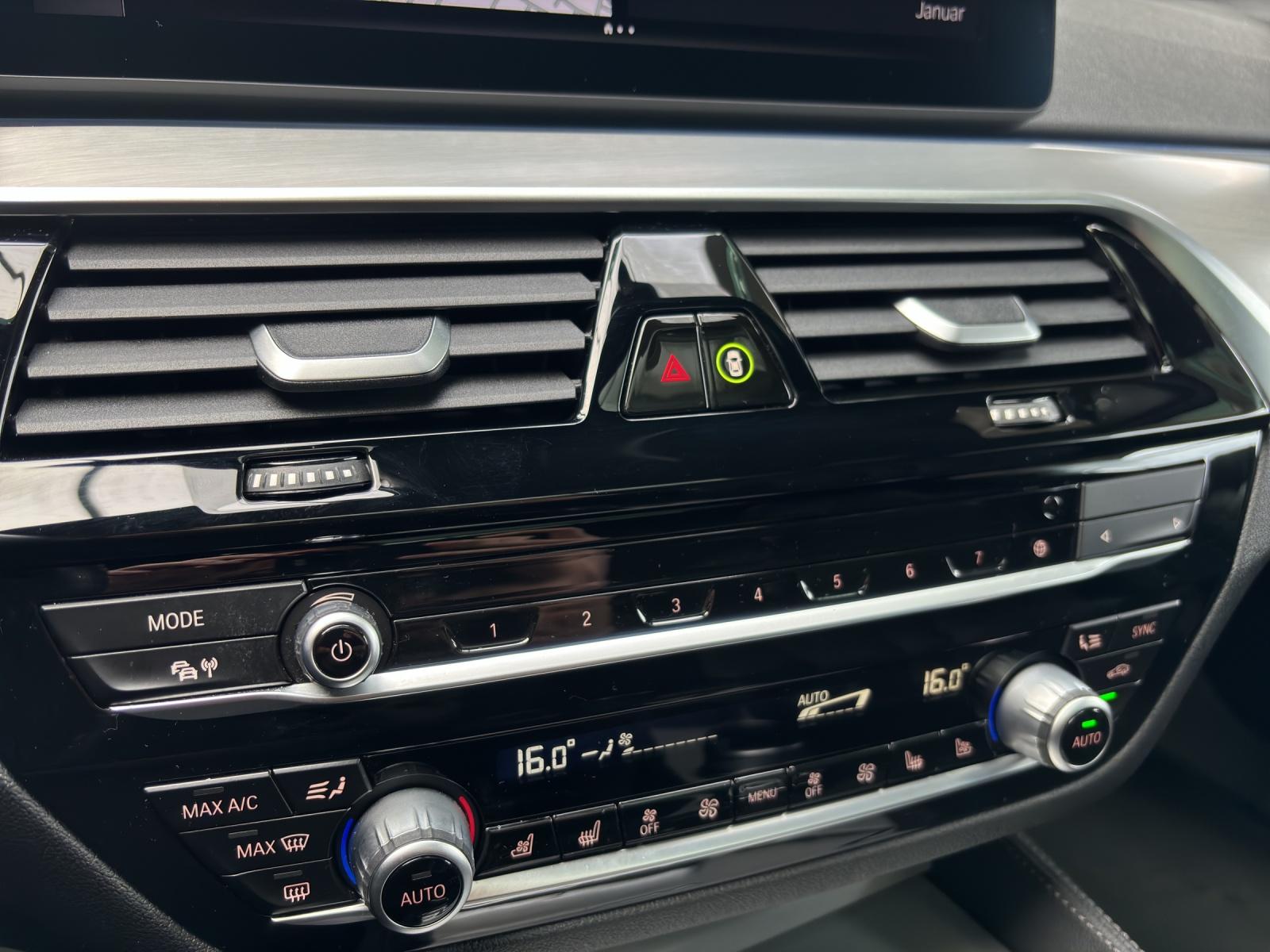 BMW 530e xDrive-image-15