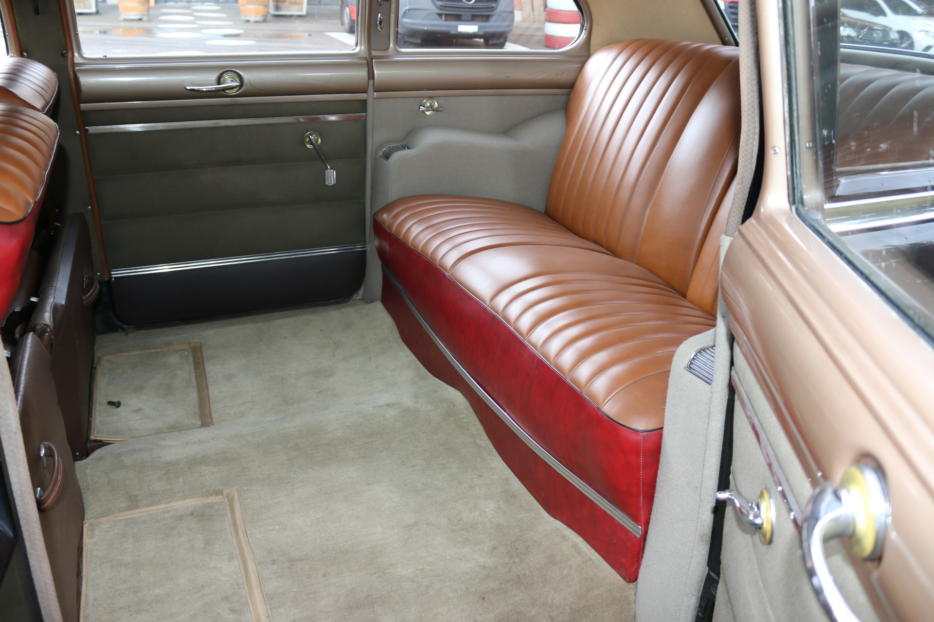 CHRYSLER Windsor-image-8