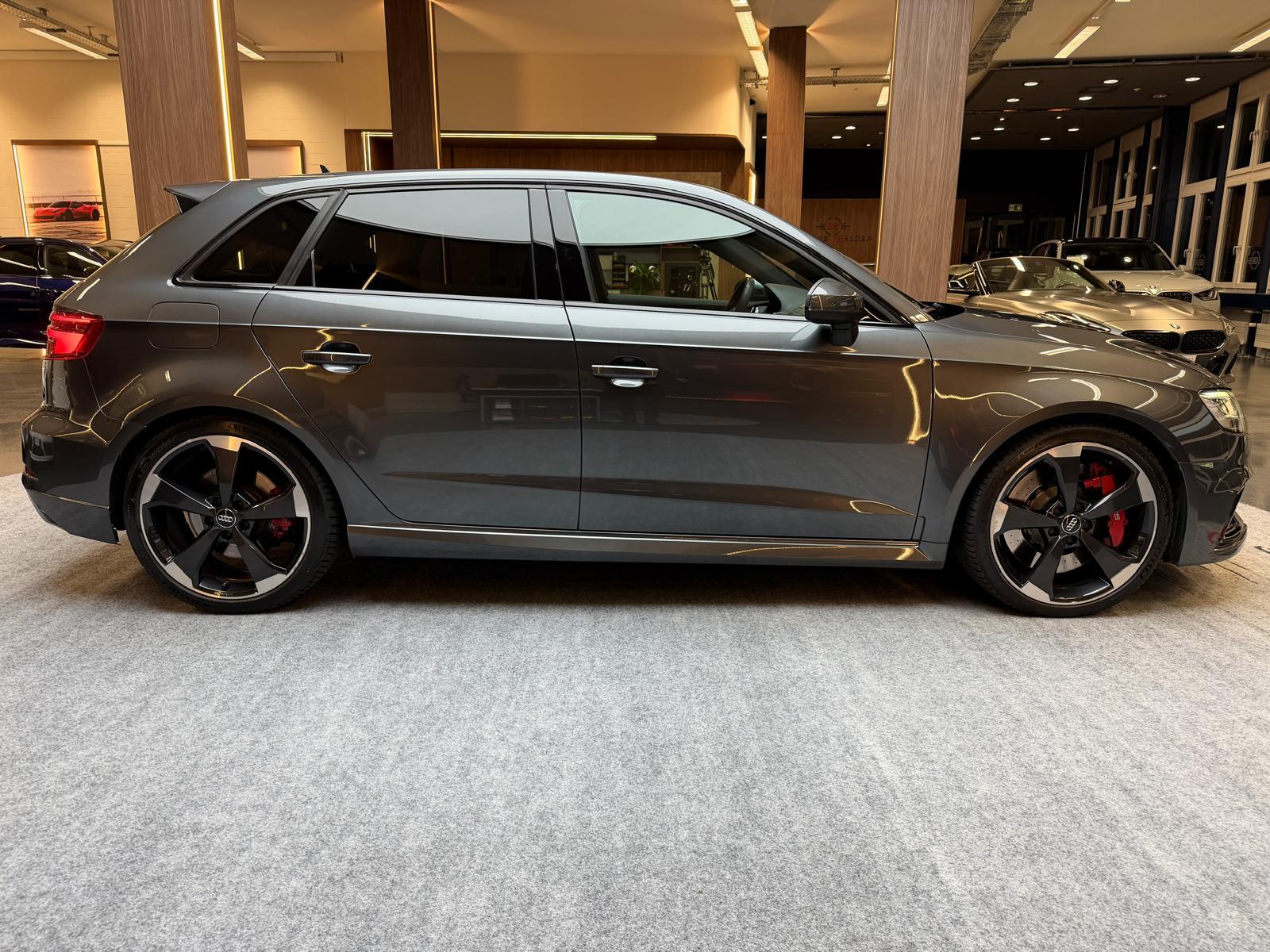 AUDI RS3 Sportback 2.5 T FSI quattro S-Tronic-image-7