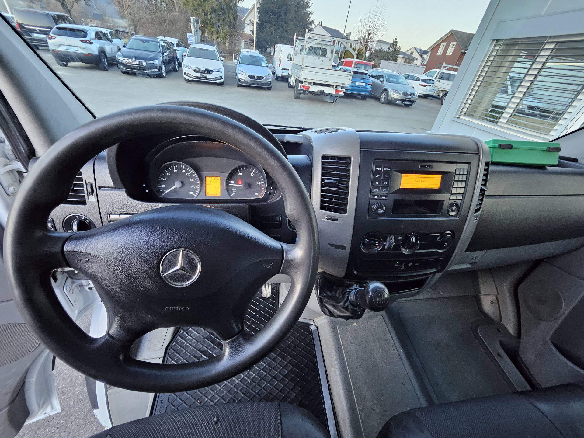 MERCEDES-BENZ Sprinter 314 DKab.-Ch. 3665 2.2 CDI 143 * Kipper * 7- Plätzer * Anhängelast 3'500 KG *-image-11