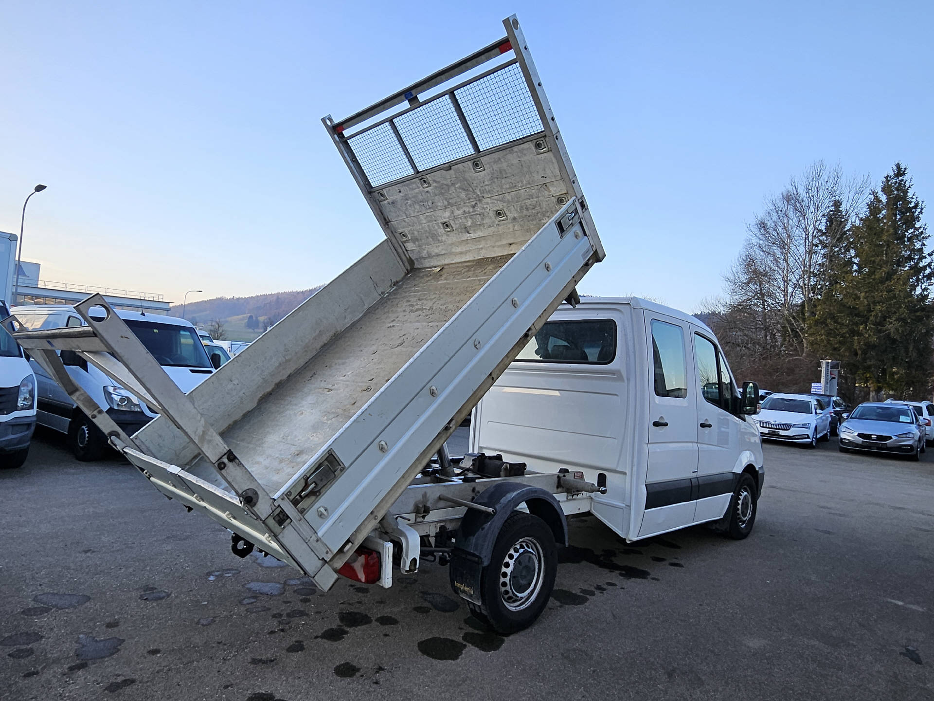 MERCEDES-BENZ Sprinter 314 DKab.-Ch. 3665 2.2 CDI 143 * Kipper * 7- Plätzer * Anhängelast 3'500 KG *-image-3