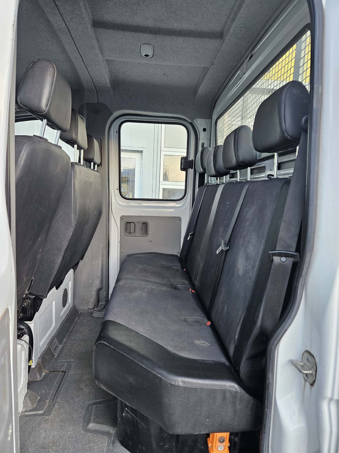 MERCEDES-BENZ Sprinter 314 DKab.-Ch. 3665 2.2 CDI 143 * Kipper * 7- Plätzer * Anhängelast 3'500 KG *-image-9