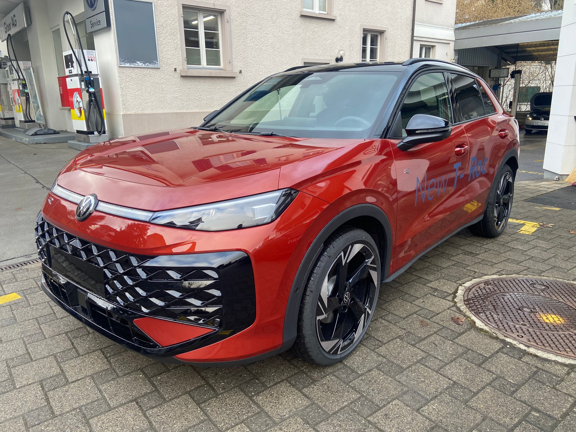VW T-Roc 1.5 eTSI mHEV R-Line DSG-image-2