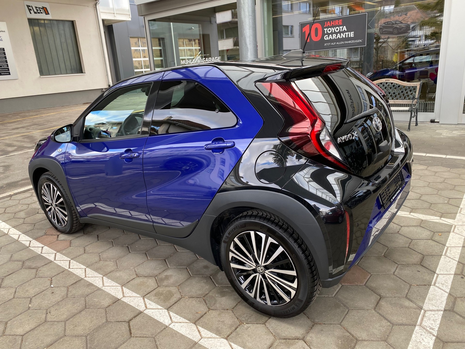 TOYOTA Aygo X 1.0 VVT-i Trend CVT-showroom-element-2