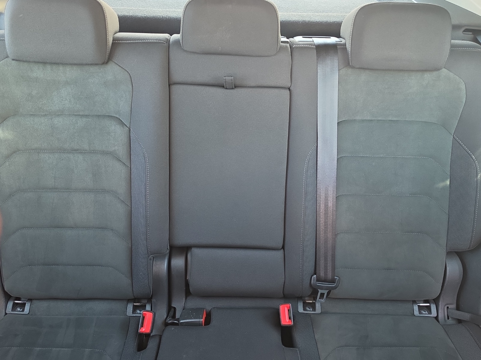 VW Tiguan 2.0TSI Highline 4Motion DSG-image-12