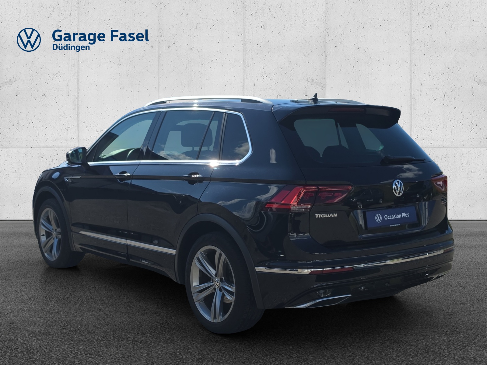 VW Tiguan 2.0TSI Highline 4Motion DSG-image-2