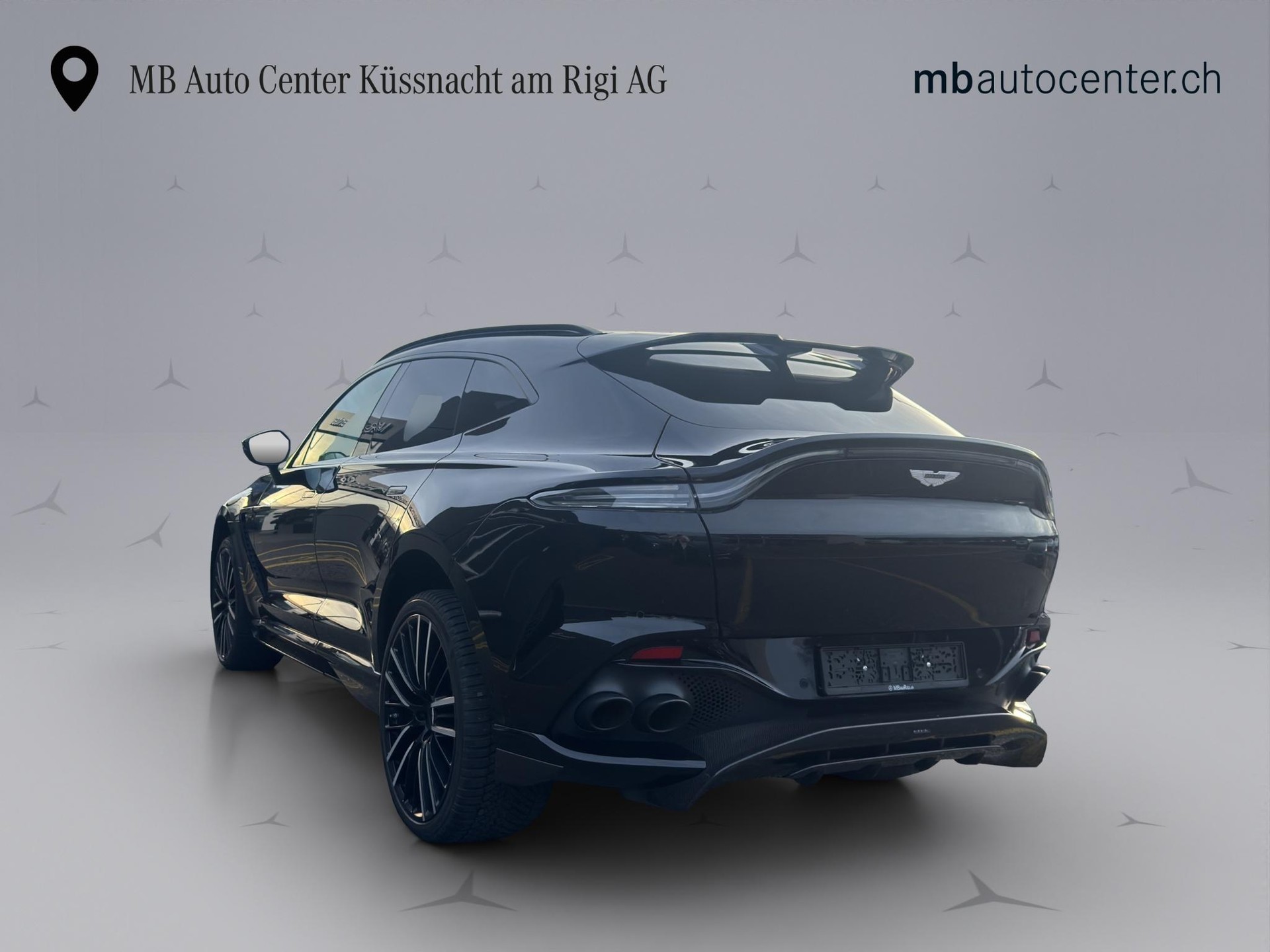 ASTON MARTIN DBX 707 4.0 V8 Bi-Turbo-image-3