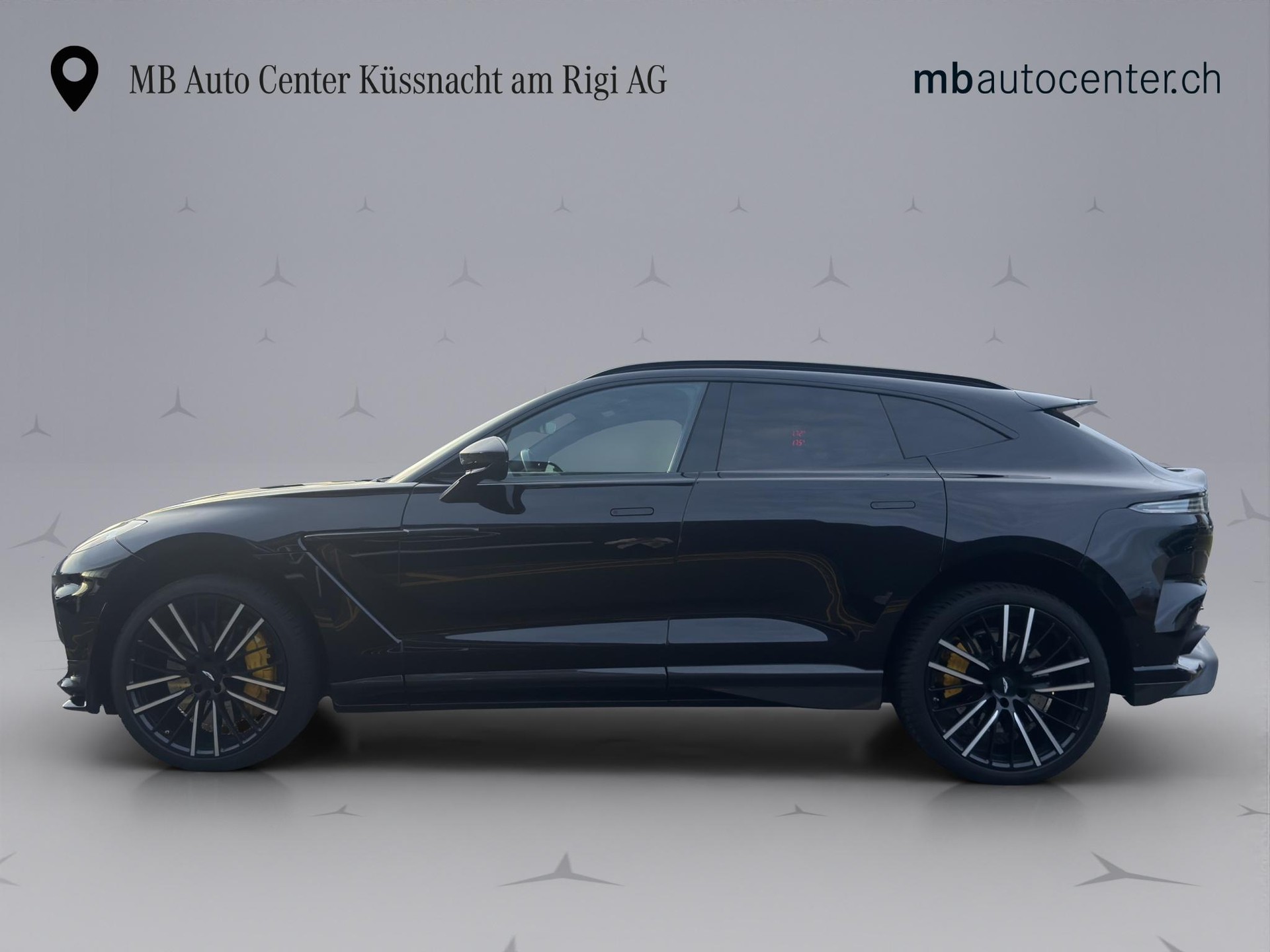 ASTON MARTIN DBX 707 4.0 V8 Bi-Turbo-image-2