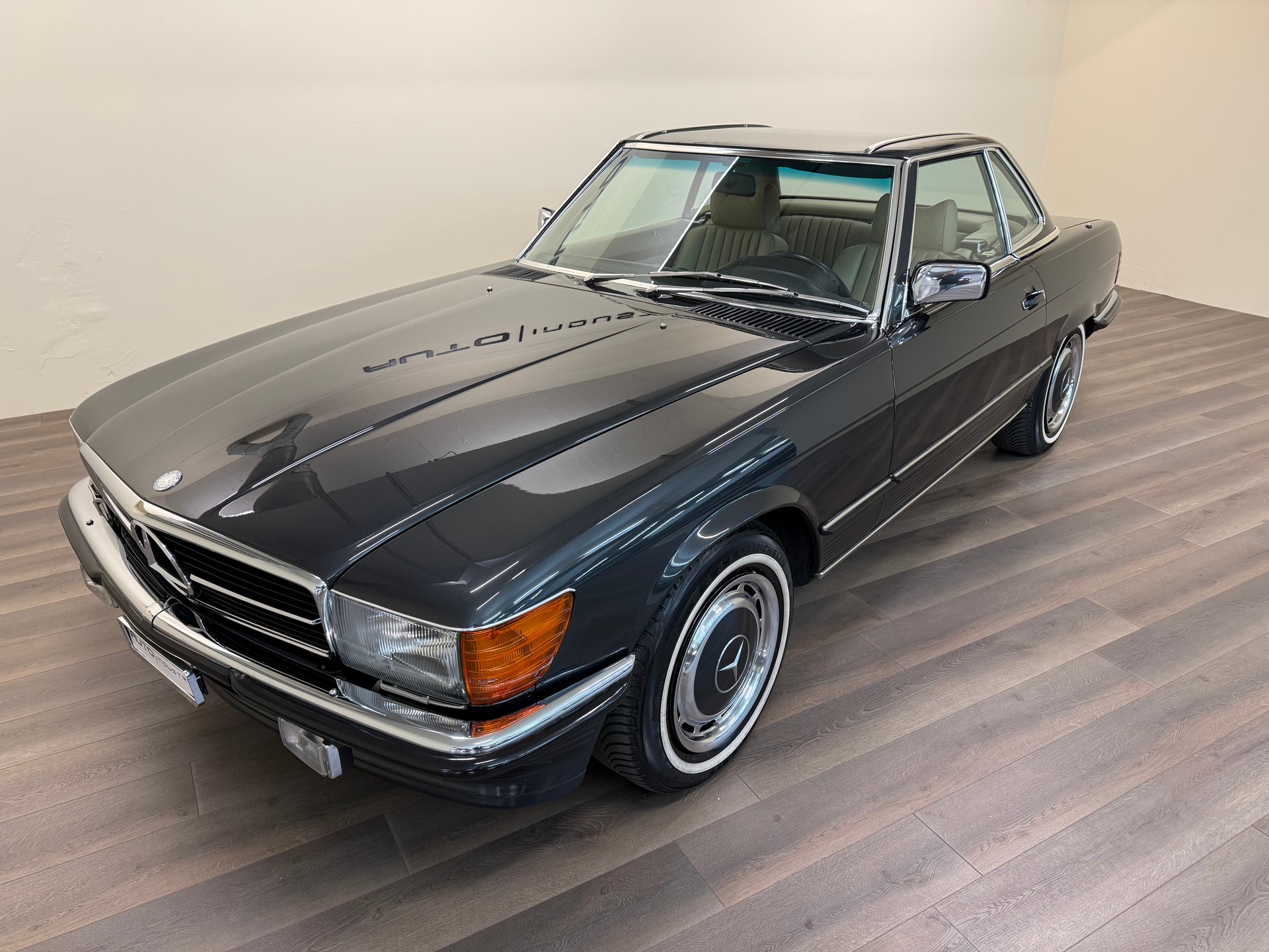 MERCEDES-BENZ 300 SL Automatic-showroom-element-1