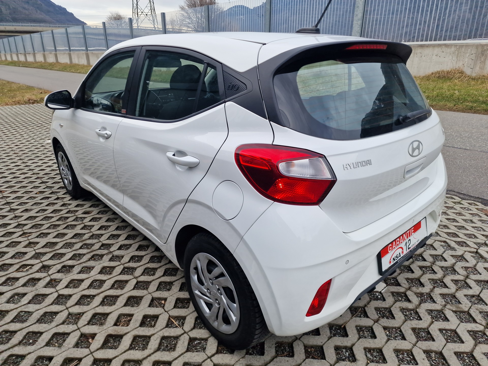 HYUNDAI i10 1.0 Origo-image-3