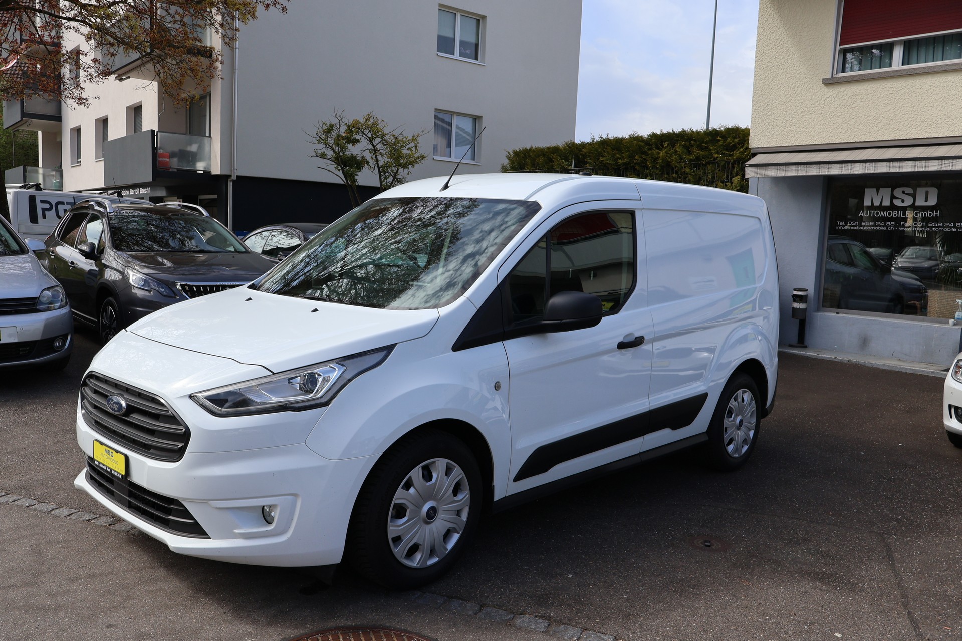 FORD Transit Connect Van T200 1.5 Eco Blue Ambiente-image-1