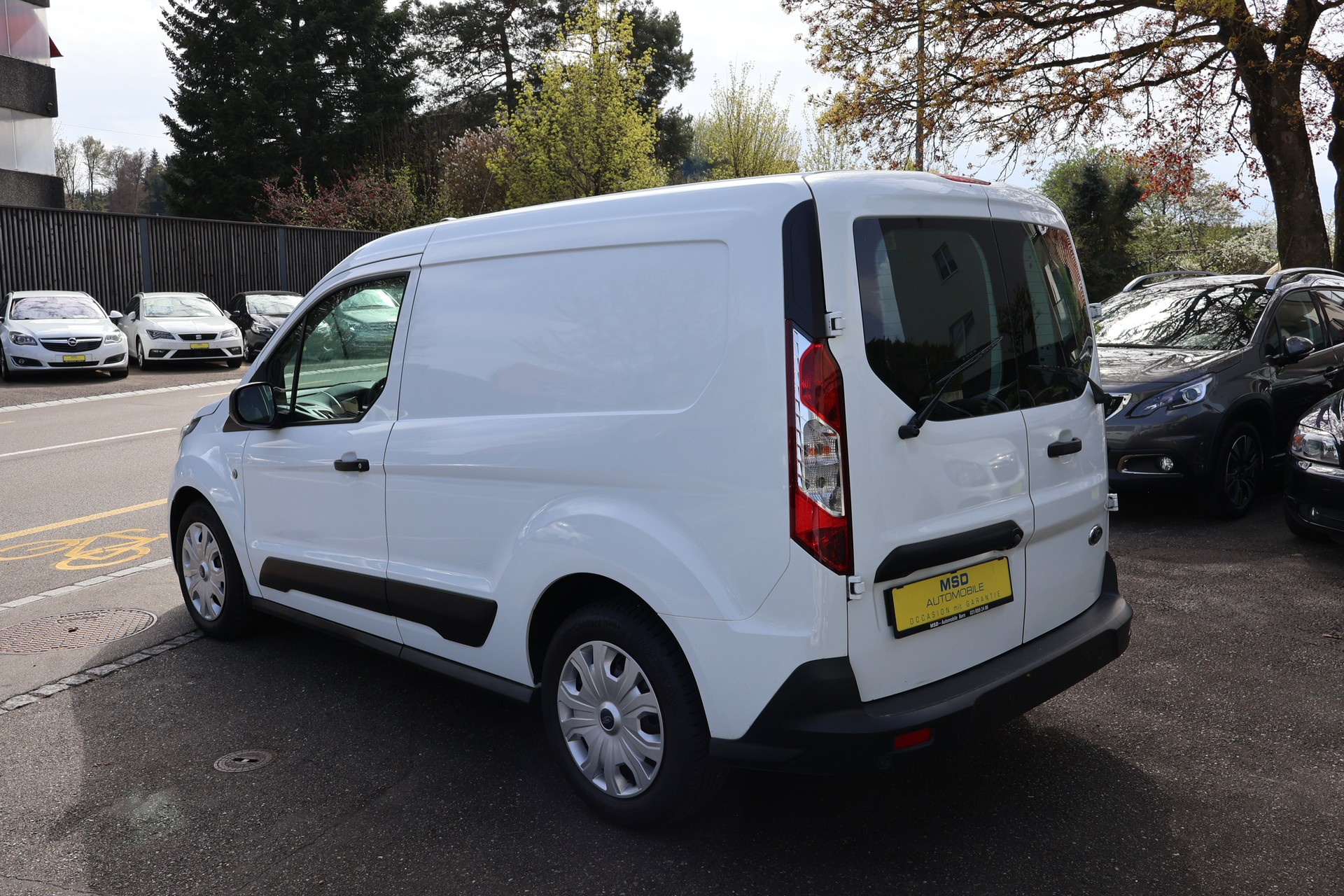 FORD Transit Connect Van T200 1.5 Eco Blue Ambiente-image-7