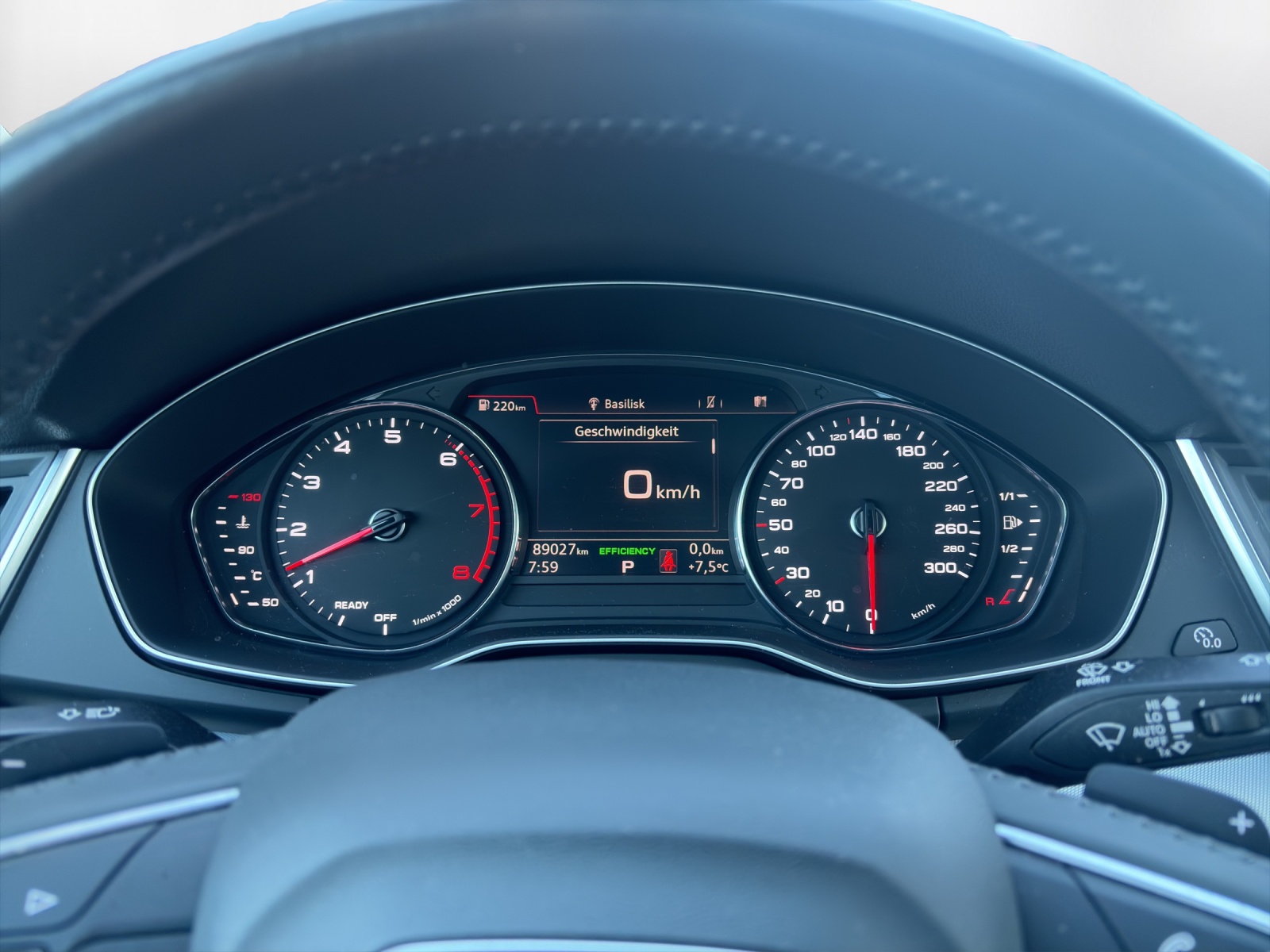 AUDI Q5 45 TFSI design quattro S-tronic-image-7