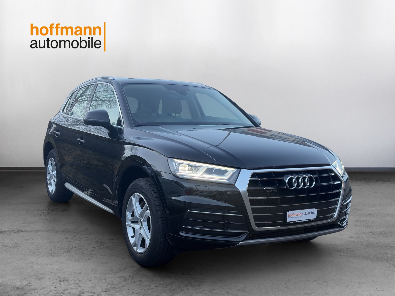 AUDI Q5 45 TFSI design quattro S-tronic-image-1