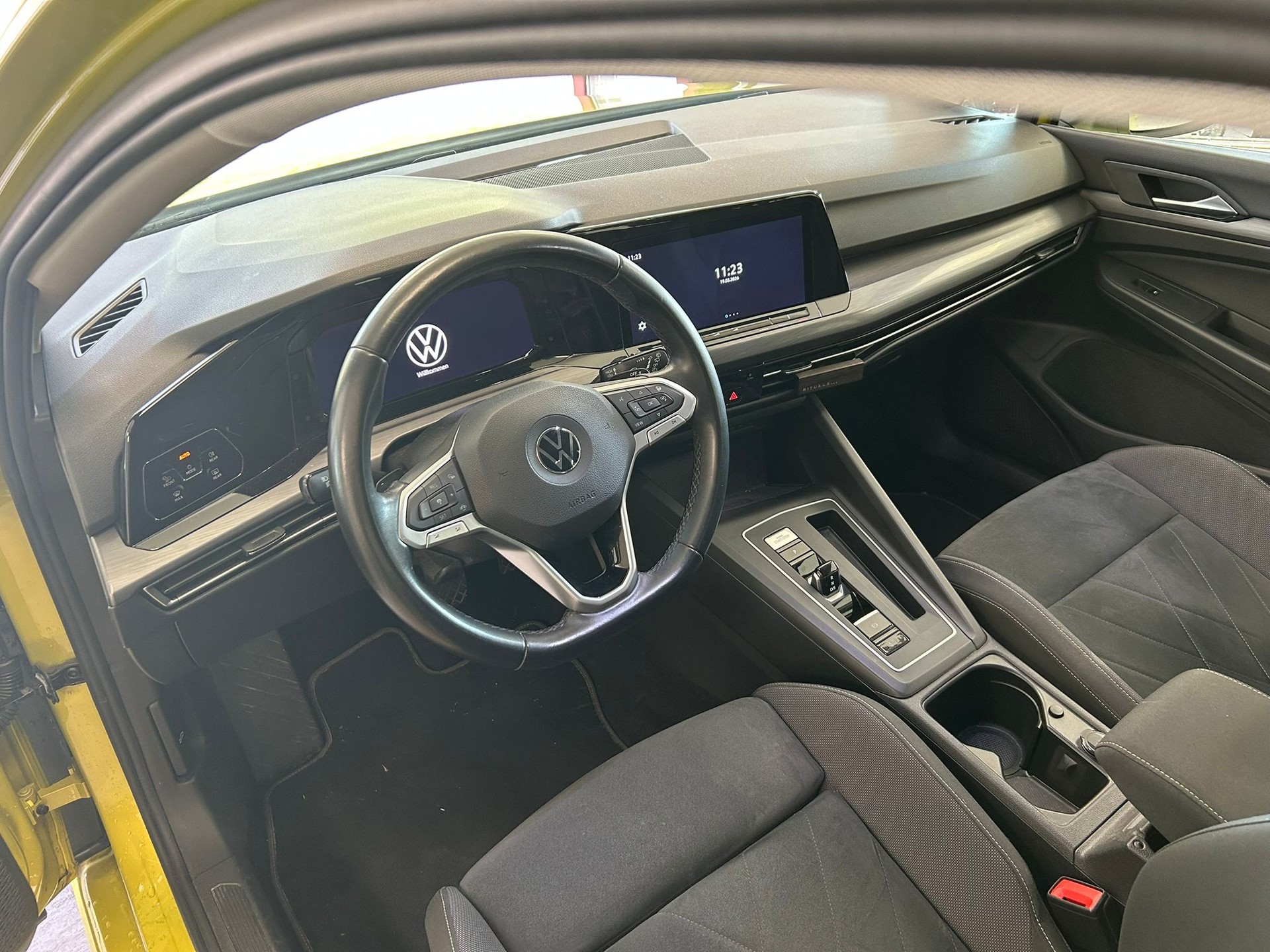 VW Golf VIII 2.0 TDI Style DSG-image-5