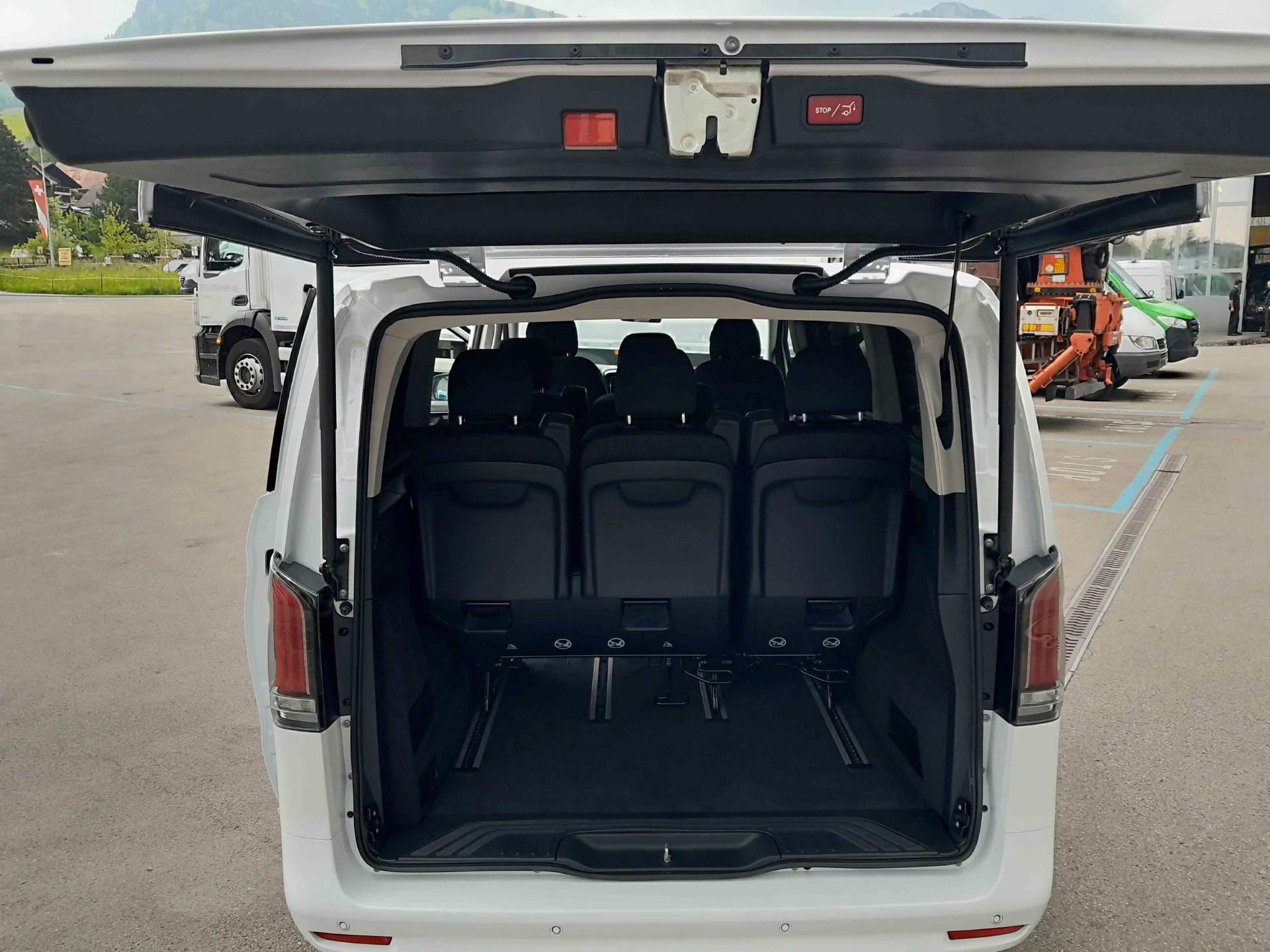 MERCEDES-BENZ Vito 116 CDI Kombi L 4x4 Family-image-12