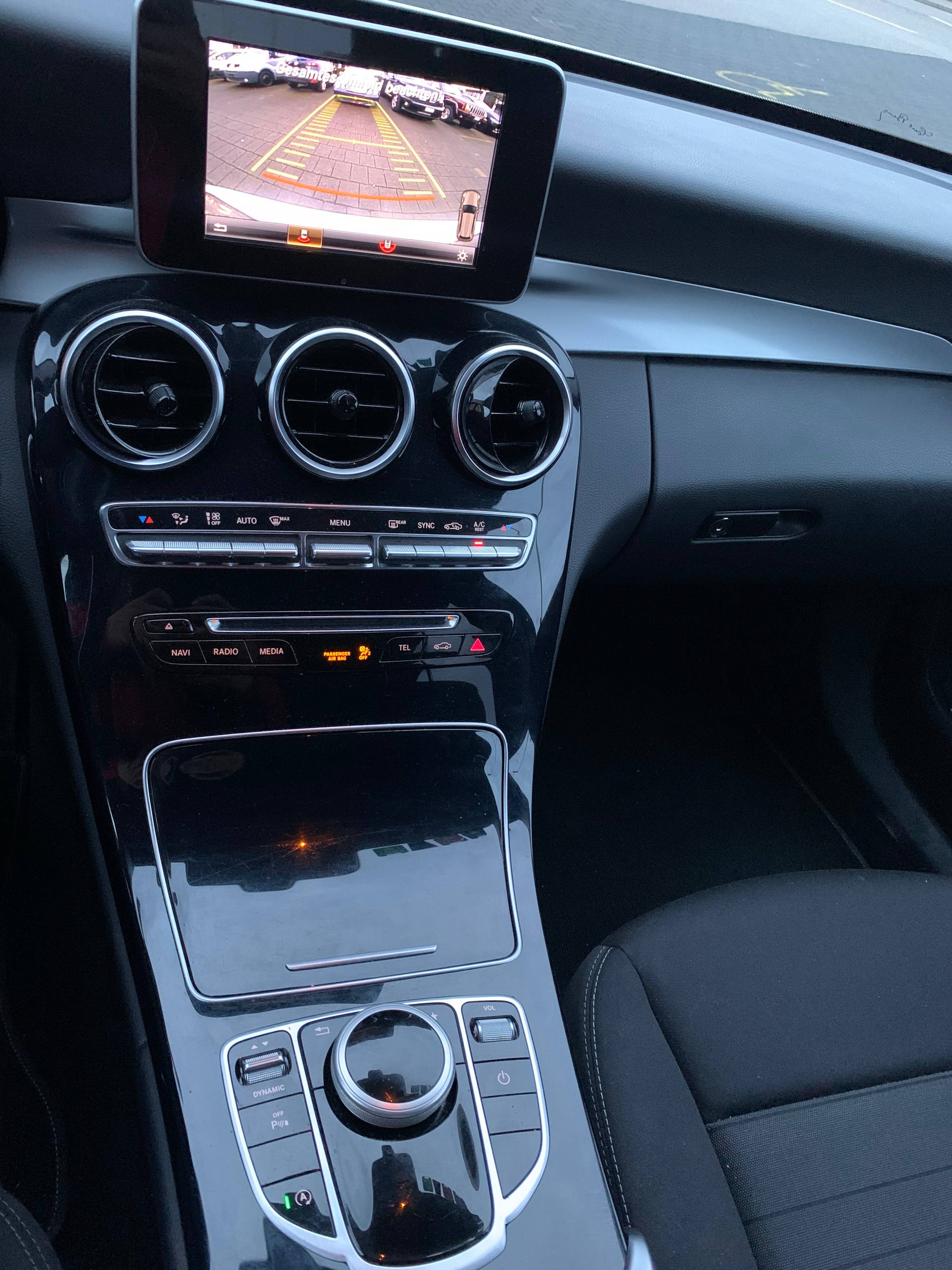 MERCEDES-BENZ C 220 d Swiss Star Exclusive 4Matic 9G-Tronic-image-9