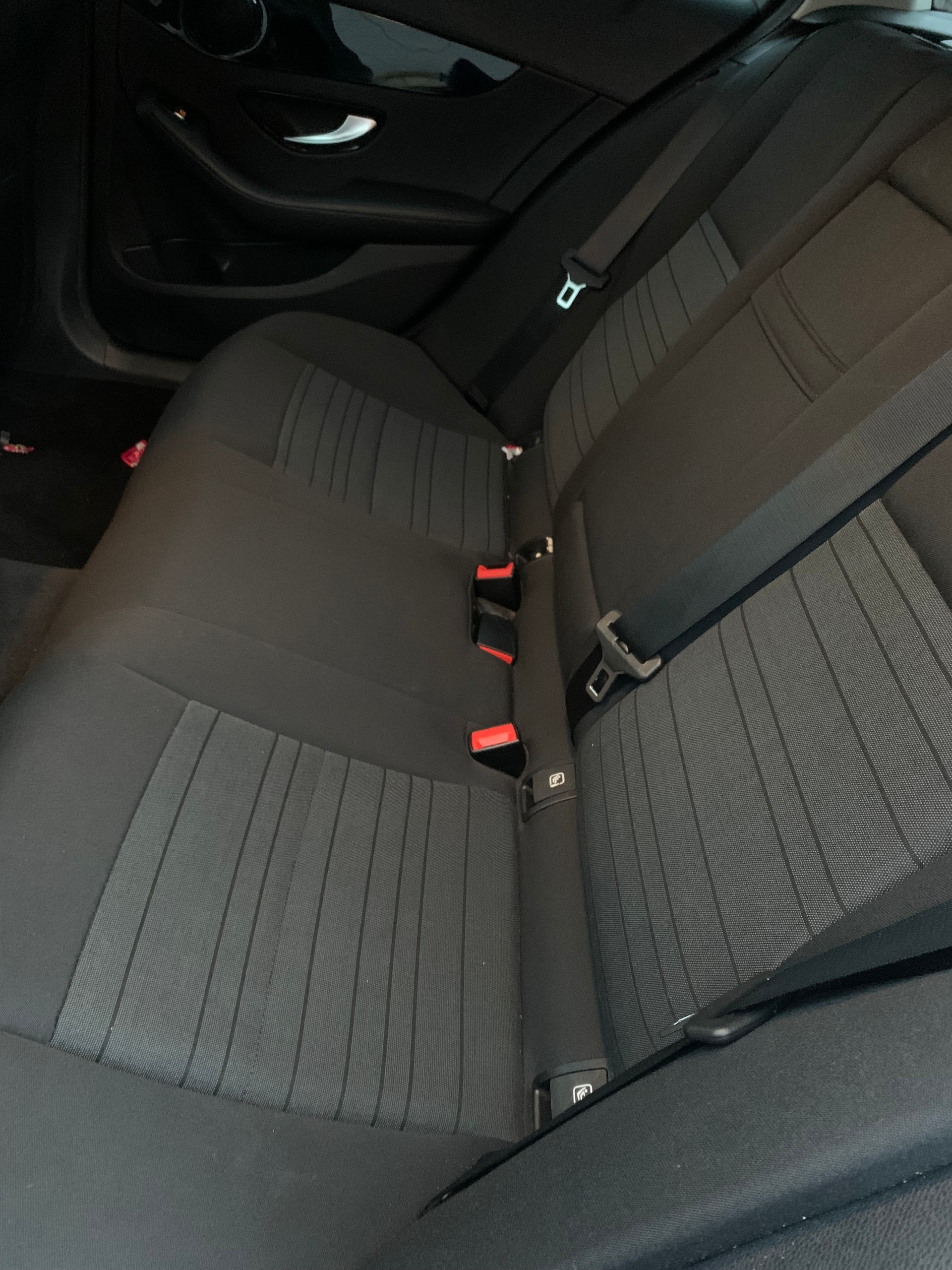 MERCEDES-BENZ C 220 d Swiss Star Exclusive 4Matic 9G-Tronic-image-7