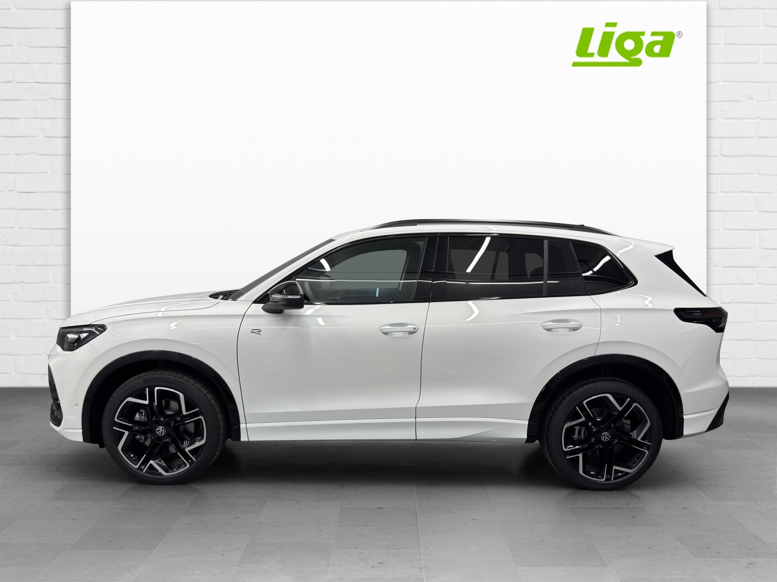 VW Tiguan 2.0 TSI R-Line Plus DSG 4motion