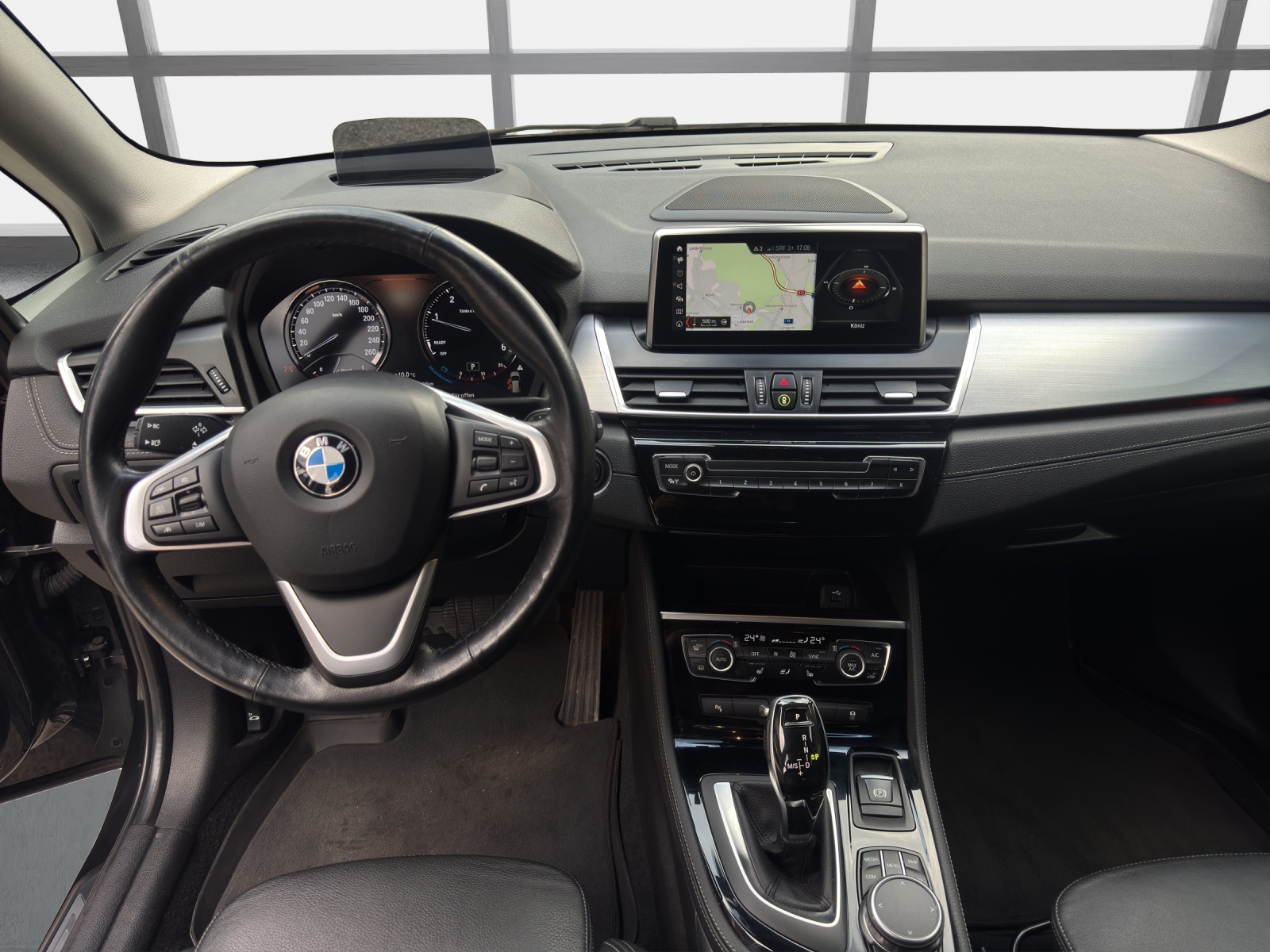 BMW 218d xDrive Active Tourer Steptronic-image-12