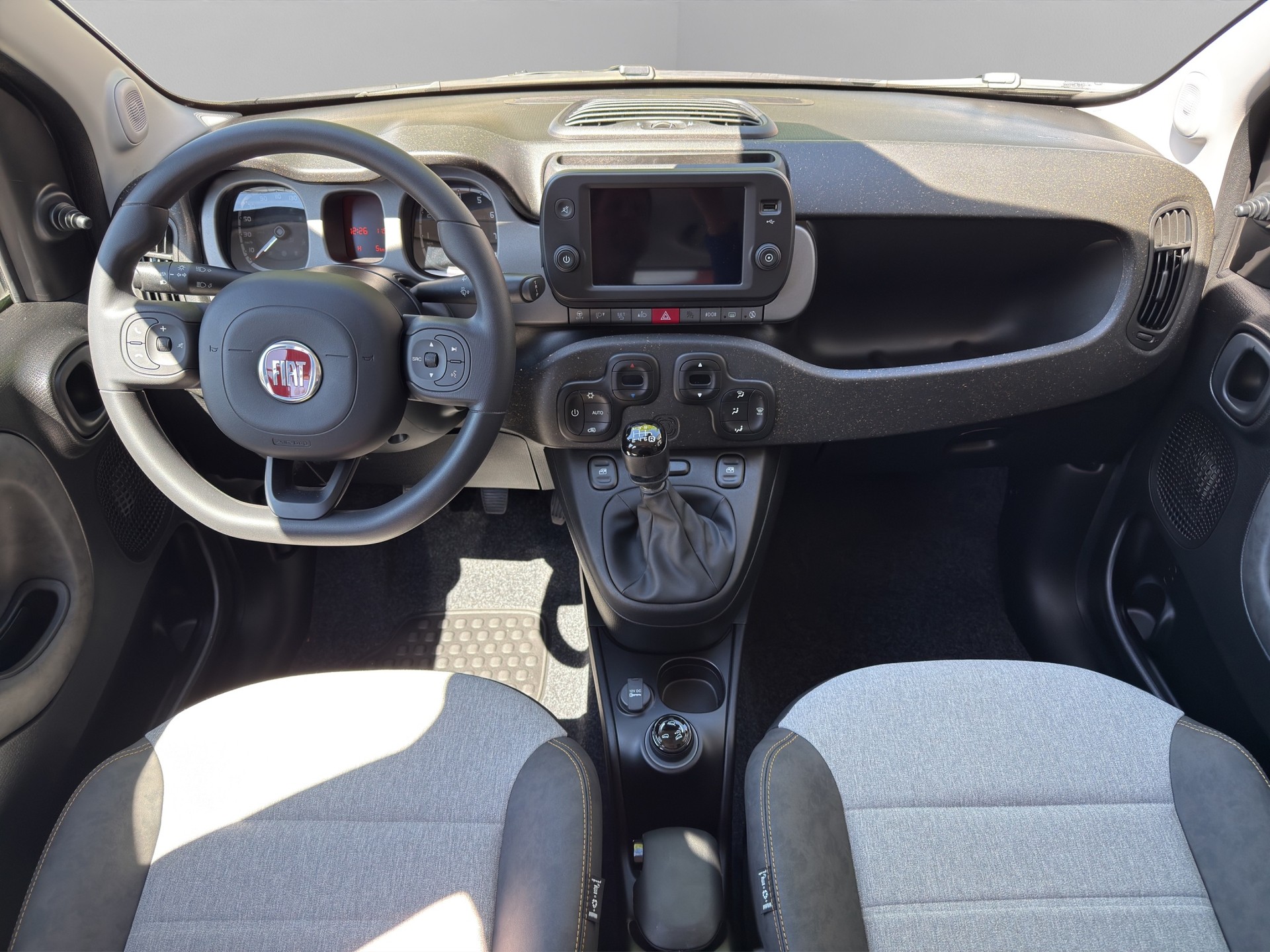 FIAT Panda 0.9 Twinair Turbo Cross 4x4 * 8 fach * 24 Mt Garantie *-image-7