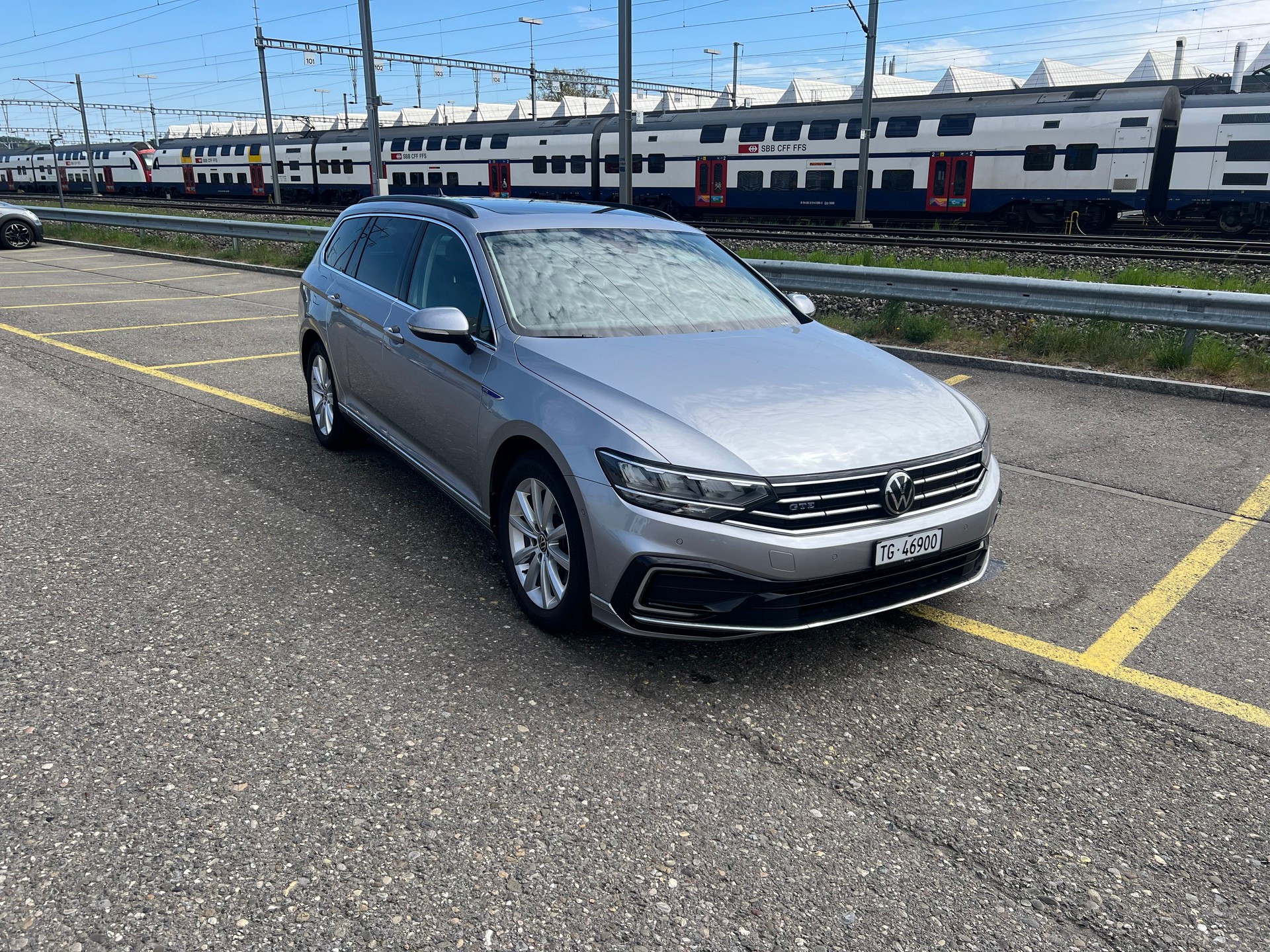 VW Passat Variant 1.4 TSI GTE Hybrid DSG-image-0