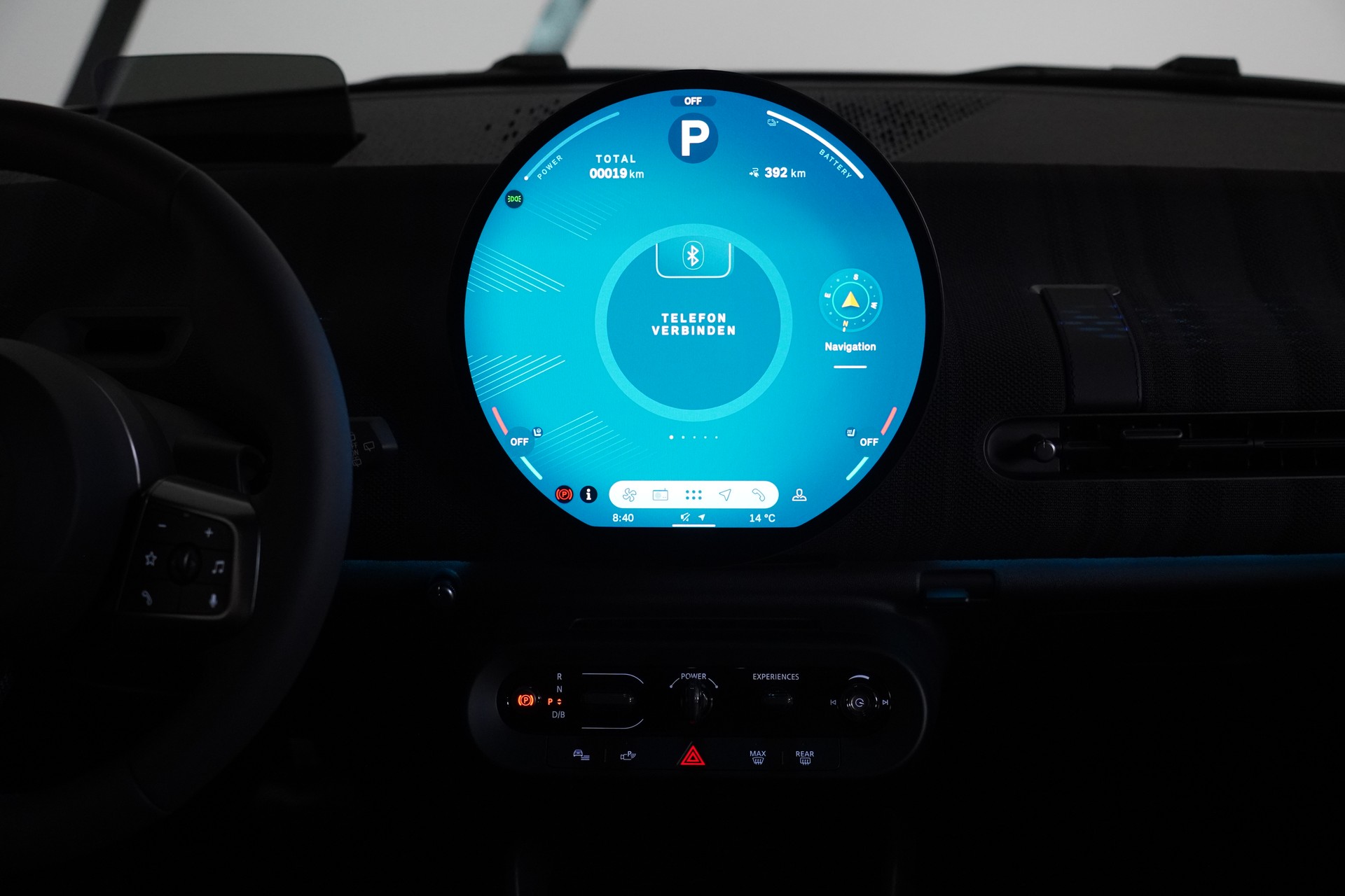 MINI Cooper SE Paul Smith Edition-image-19