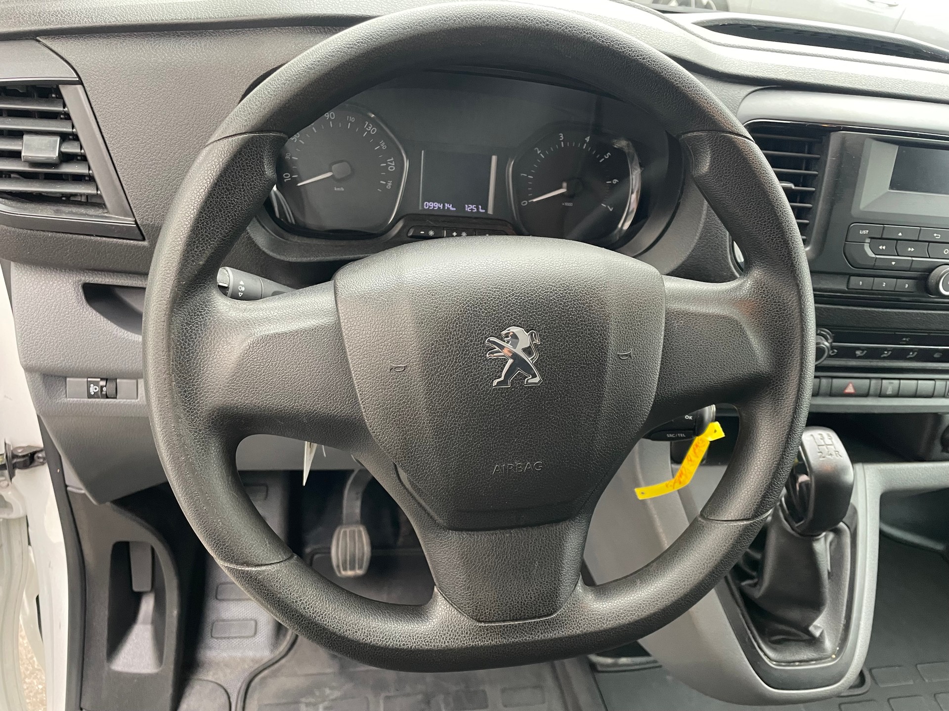 PEUGEOT Expert 1.6 BlueHDi 95 Allure Standard-image-4