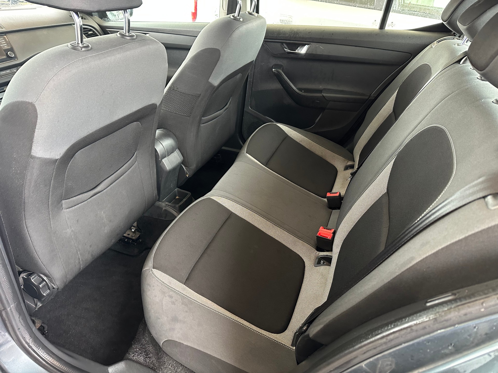 SKODA Fabia 1.2 TSI Style-image-6