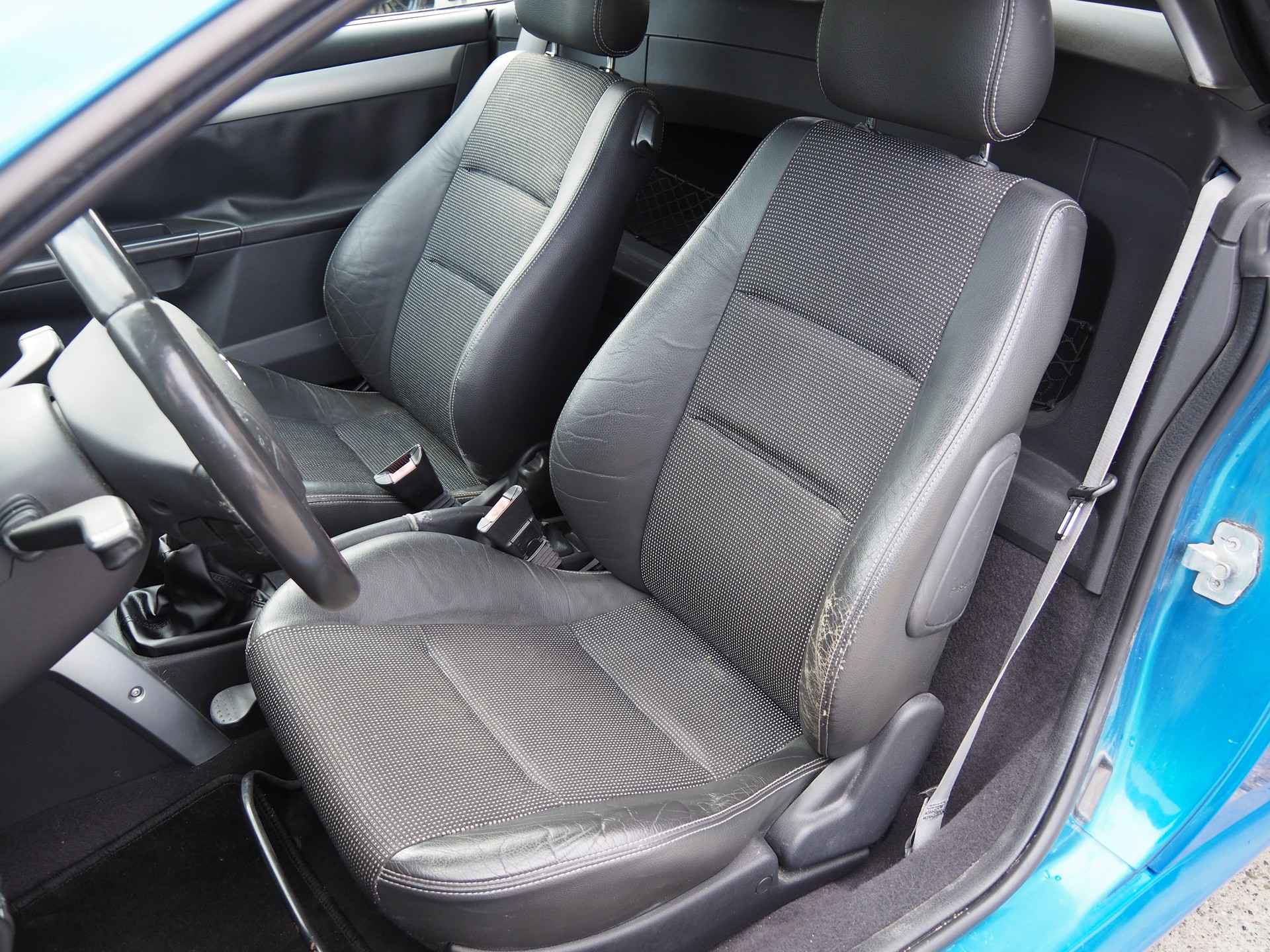 OPEL Tigra 1.8 Sport-image-12