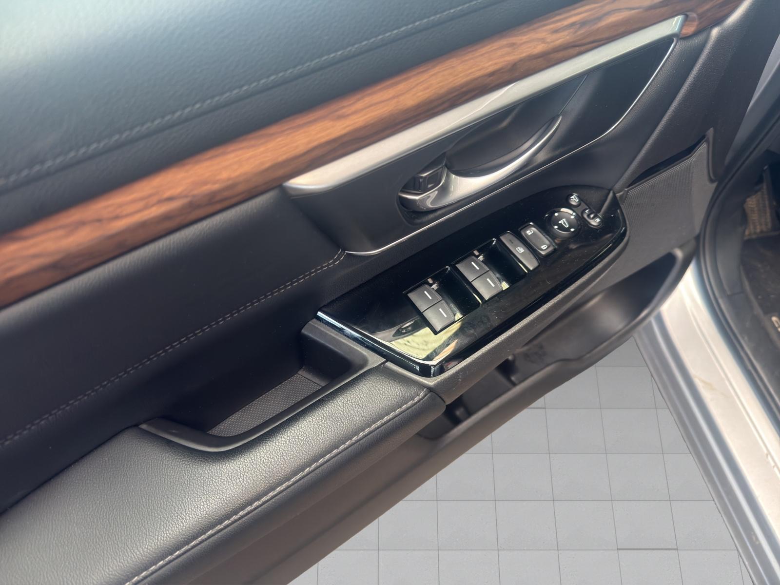 Image HONDA CR-V CR-V 2.0i MMD Hybrid Executive 4WD Automatic