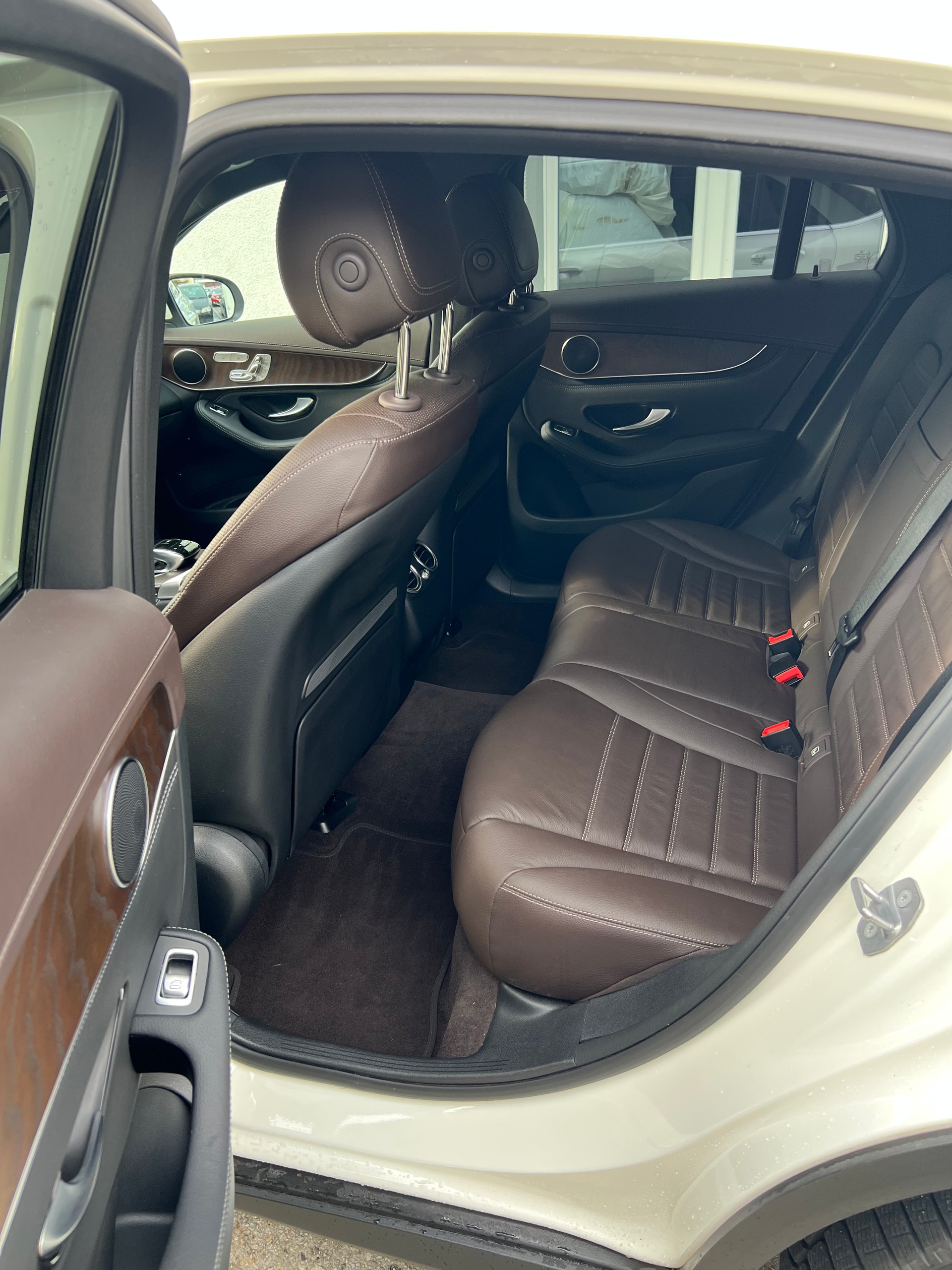 MERCEDES-BENZ GLC Coupé 250 Exclusive 4Matic 9G-Tronic-image-13