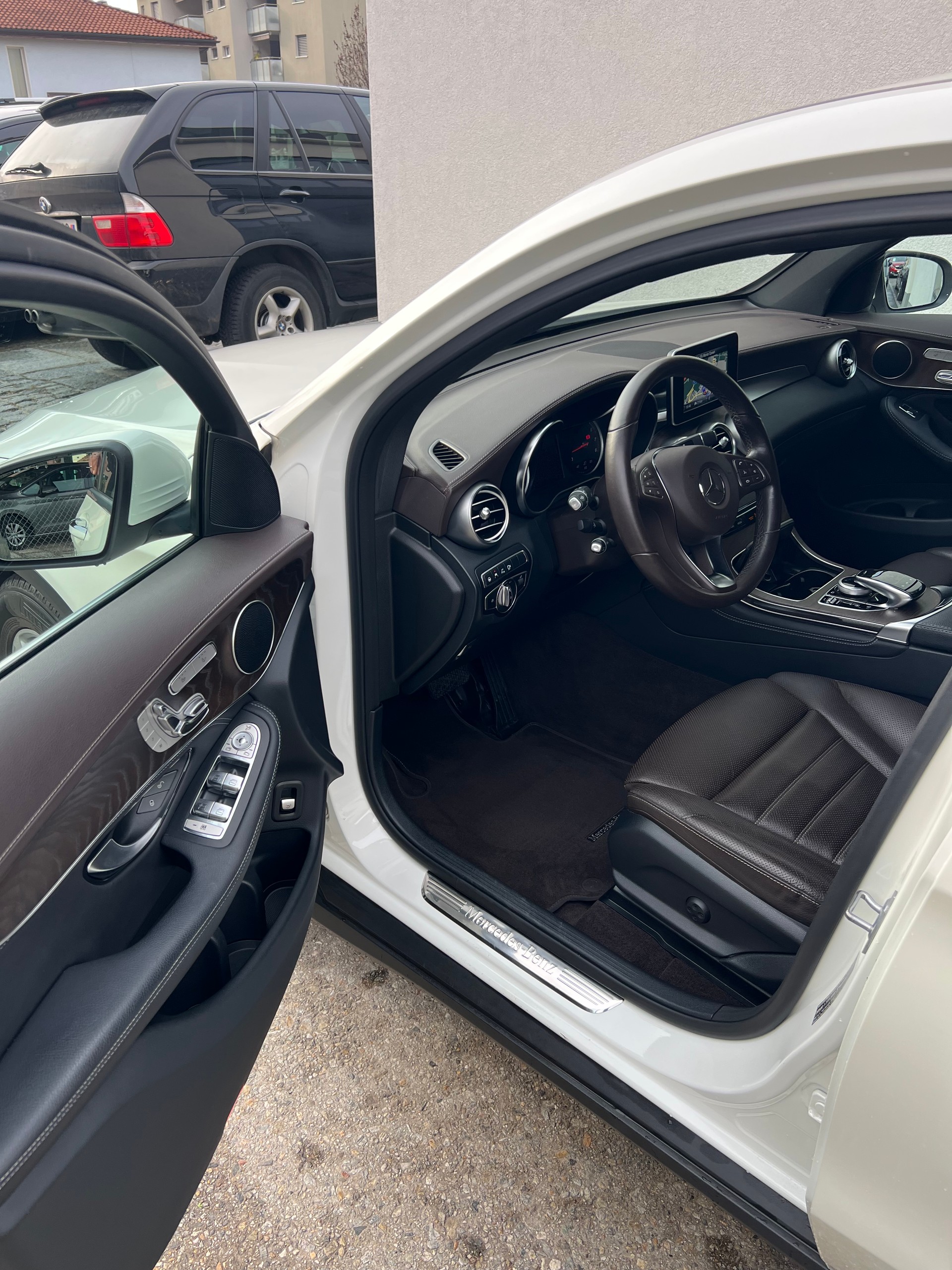 MERCEDES-BENZ GLC Coupé 250 Exclusive 4Matic 9G-Tronic-image-9