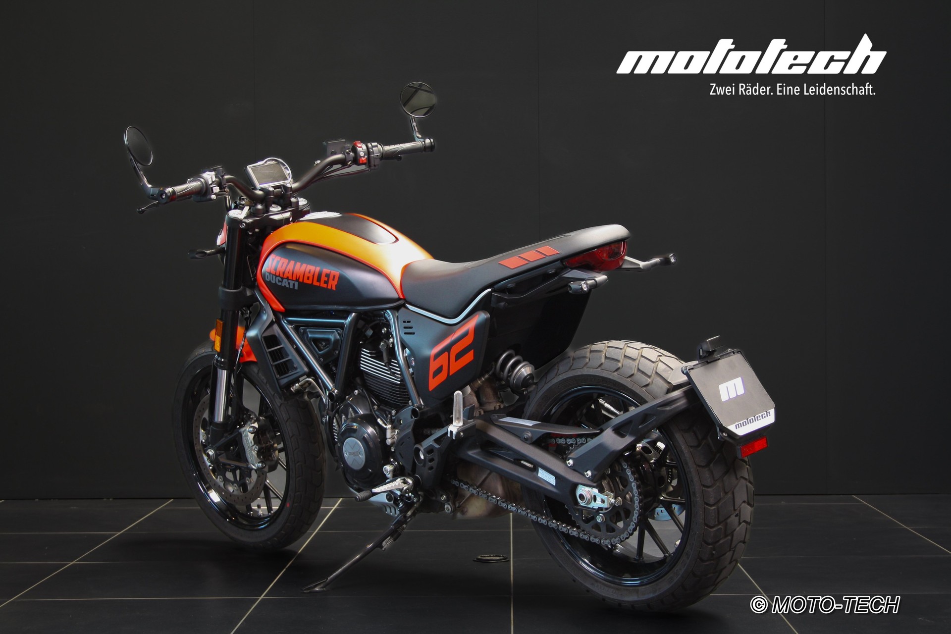 DUCATI Scrambler 803 Full Throttle-showroom-element-3