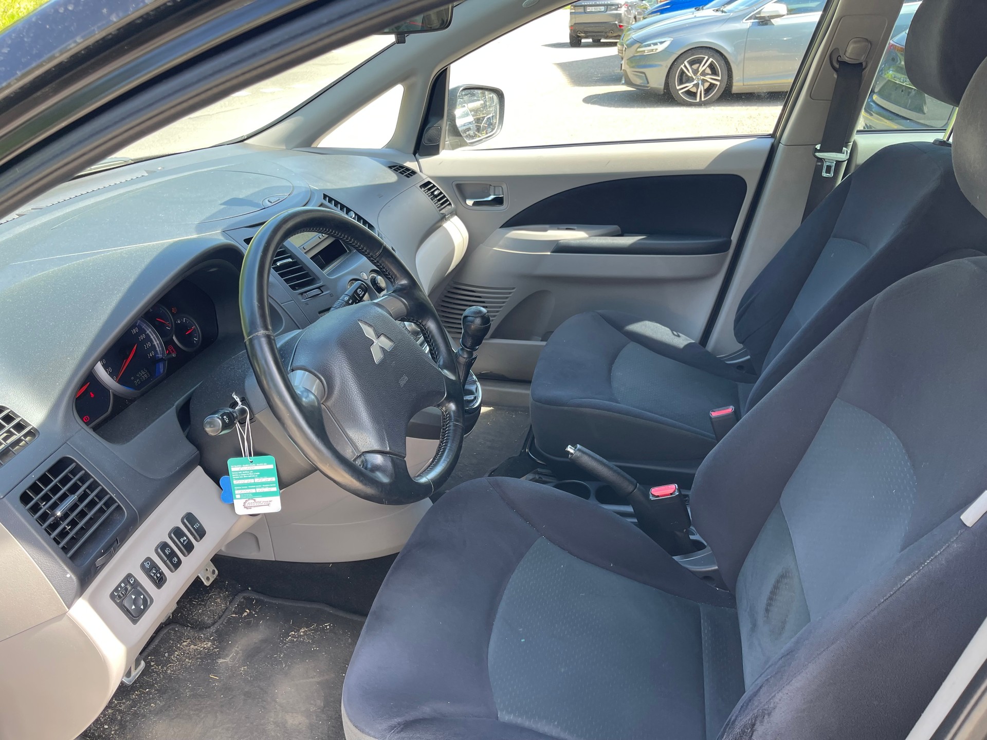 MITSUBISHI Grandis 2.0 16V DID Invite-image-7