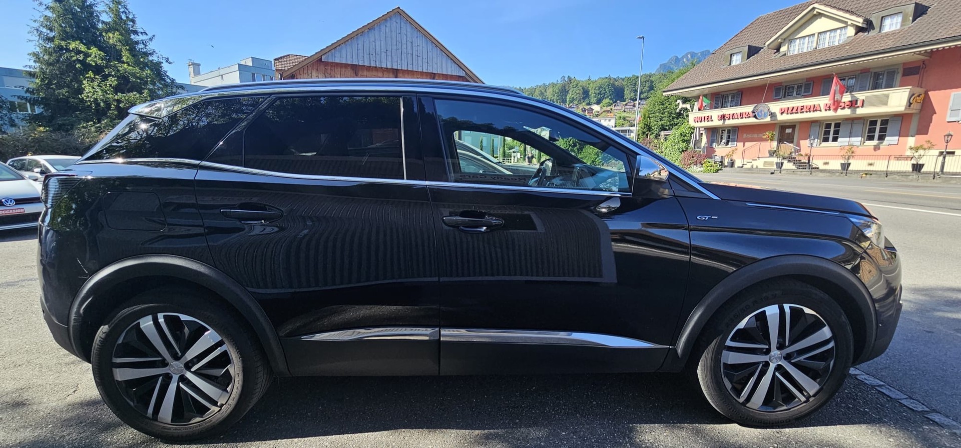 PEUGEOT 3008 2.0 BlueHDi GT EAT-image-3