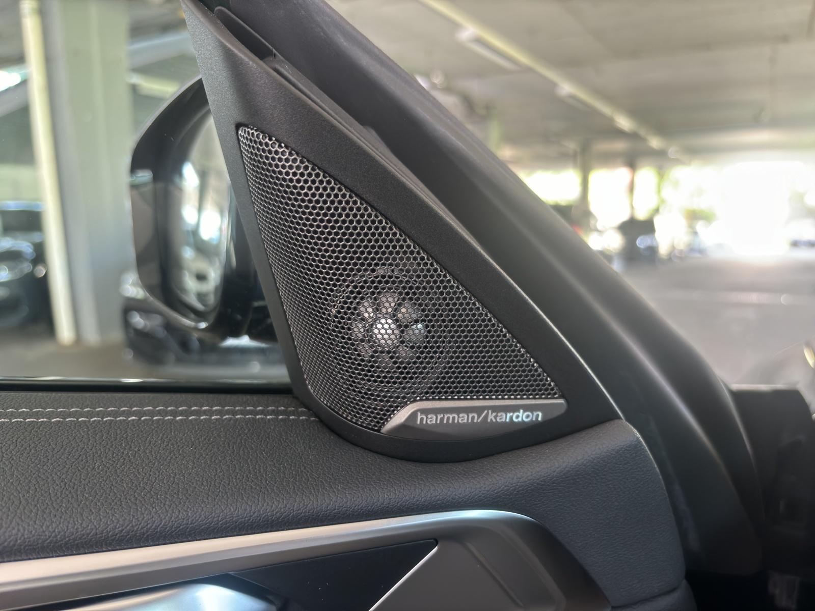 BMW 430i SAG Cabrio-image-18