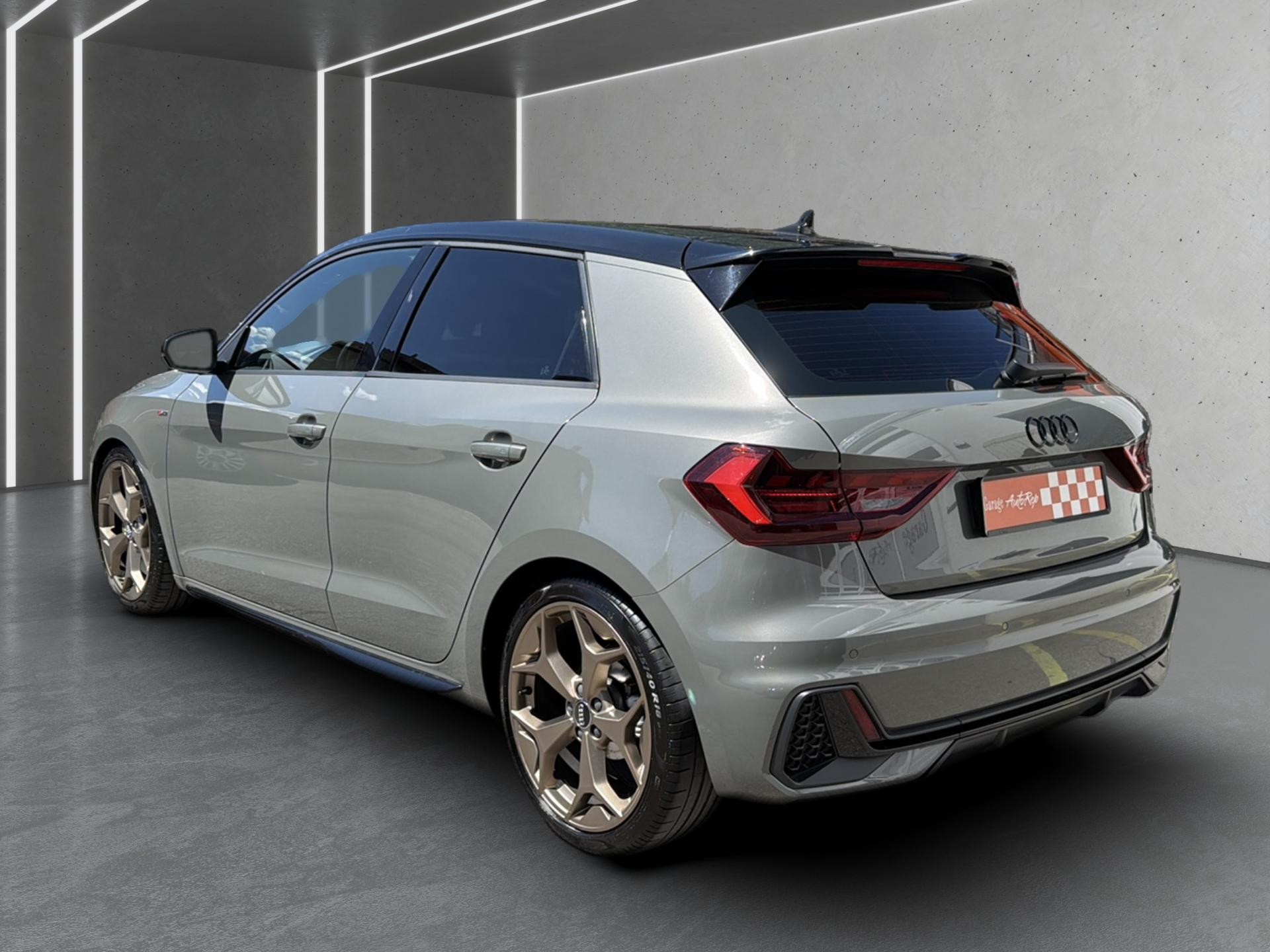 AUDI A1 Sportback 35 TFSI S Line S-tronic-image-4