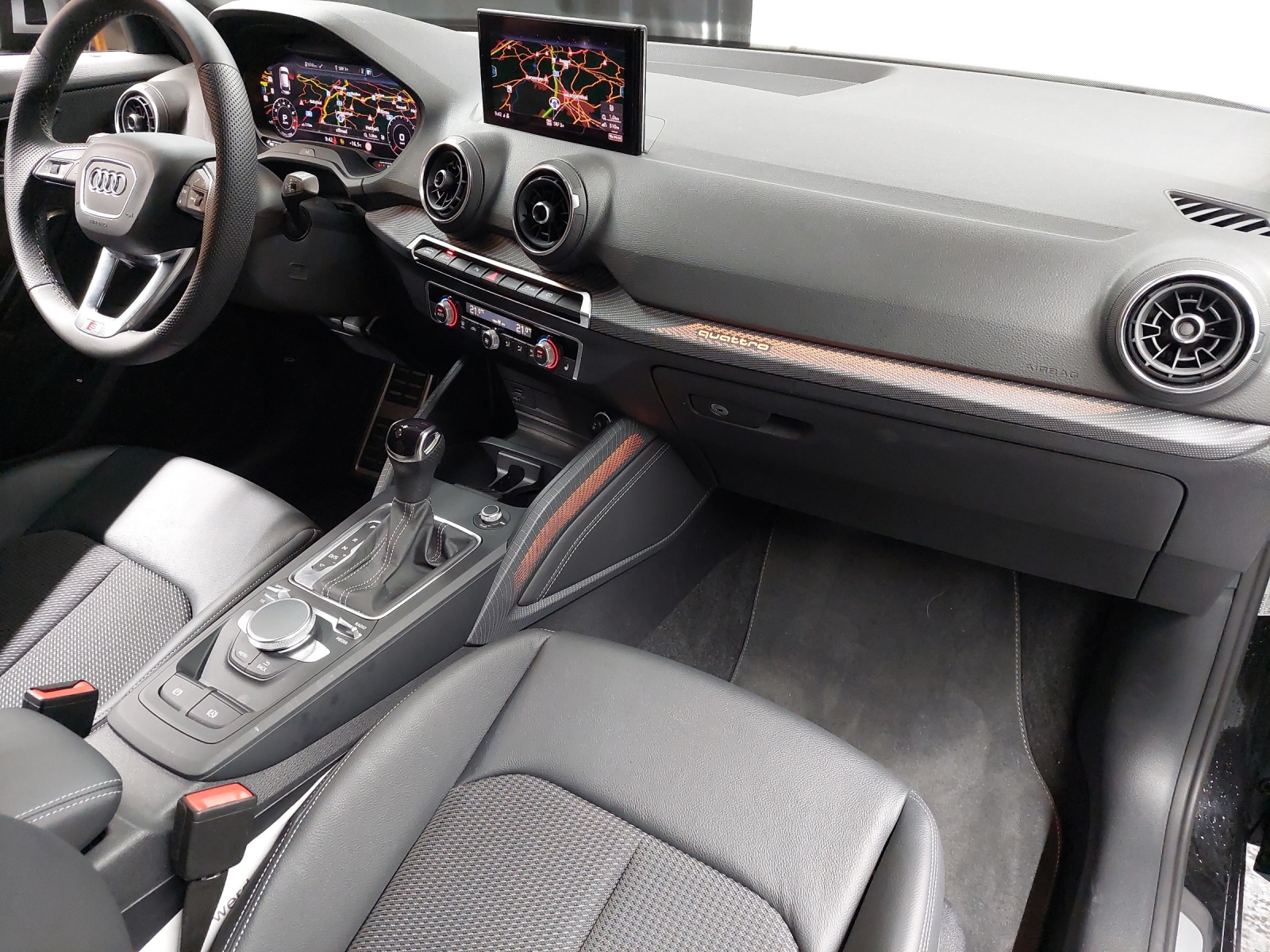 AUDI SQ2 TFSI quattro S-tronic-image-9