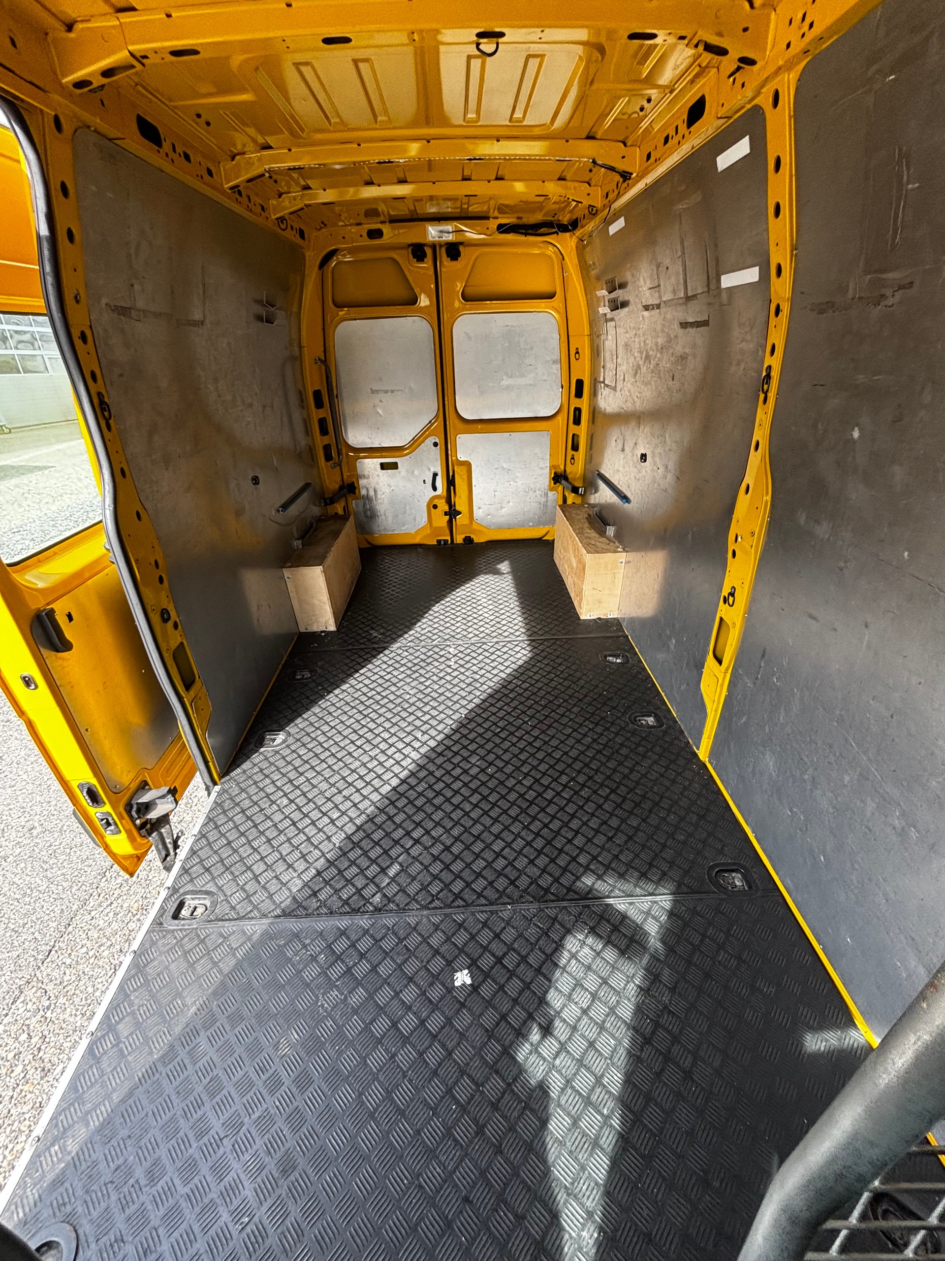 RENAULT Master T35 2.3dCi 130 L3H2-image-12