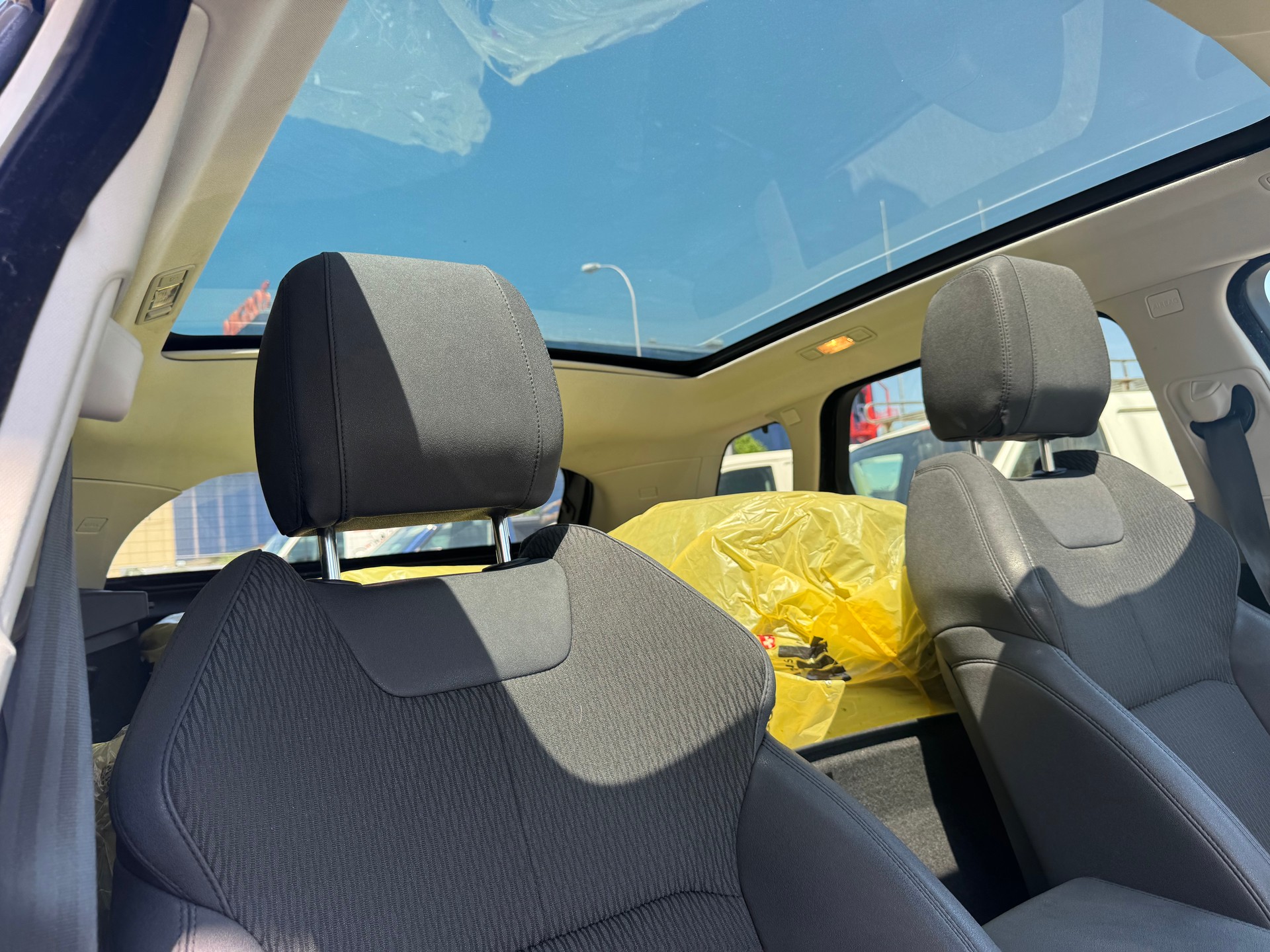 LAND ROVER Range Rover Evoque 2.0 TD4 SE Dynamic AT9-image-7