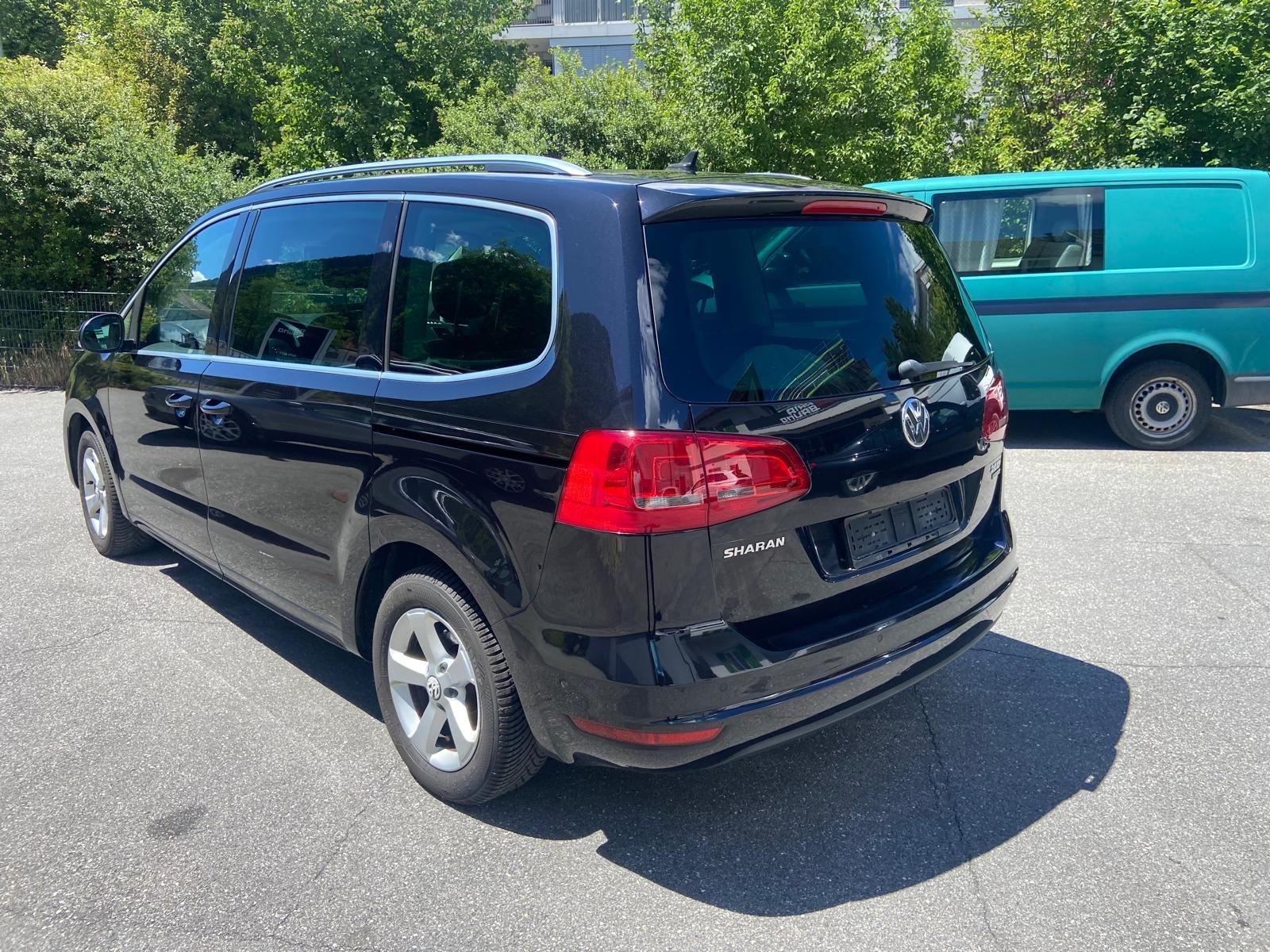 VW Minivan-image-4