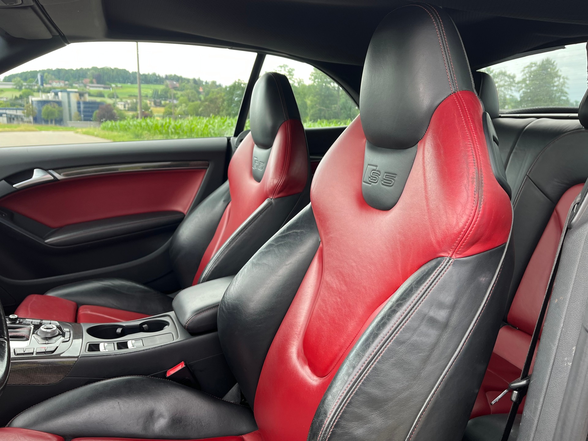 AUDI S5 Cabrio 3.0 TFSI quattro S-tronic-image-9